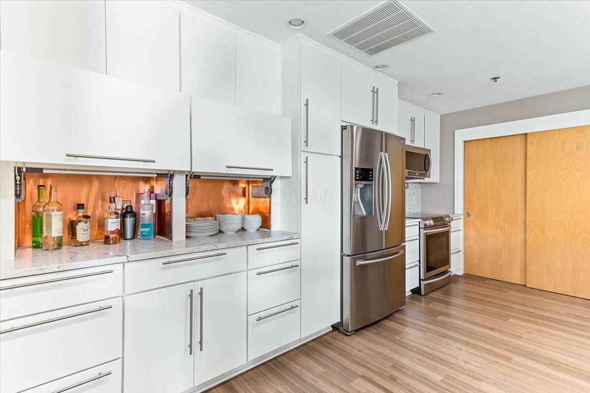 Columbus, OH 43215,196 S Grant Avenue #307