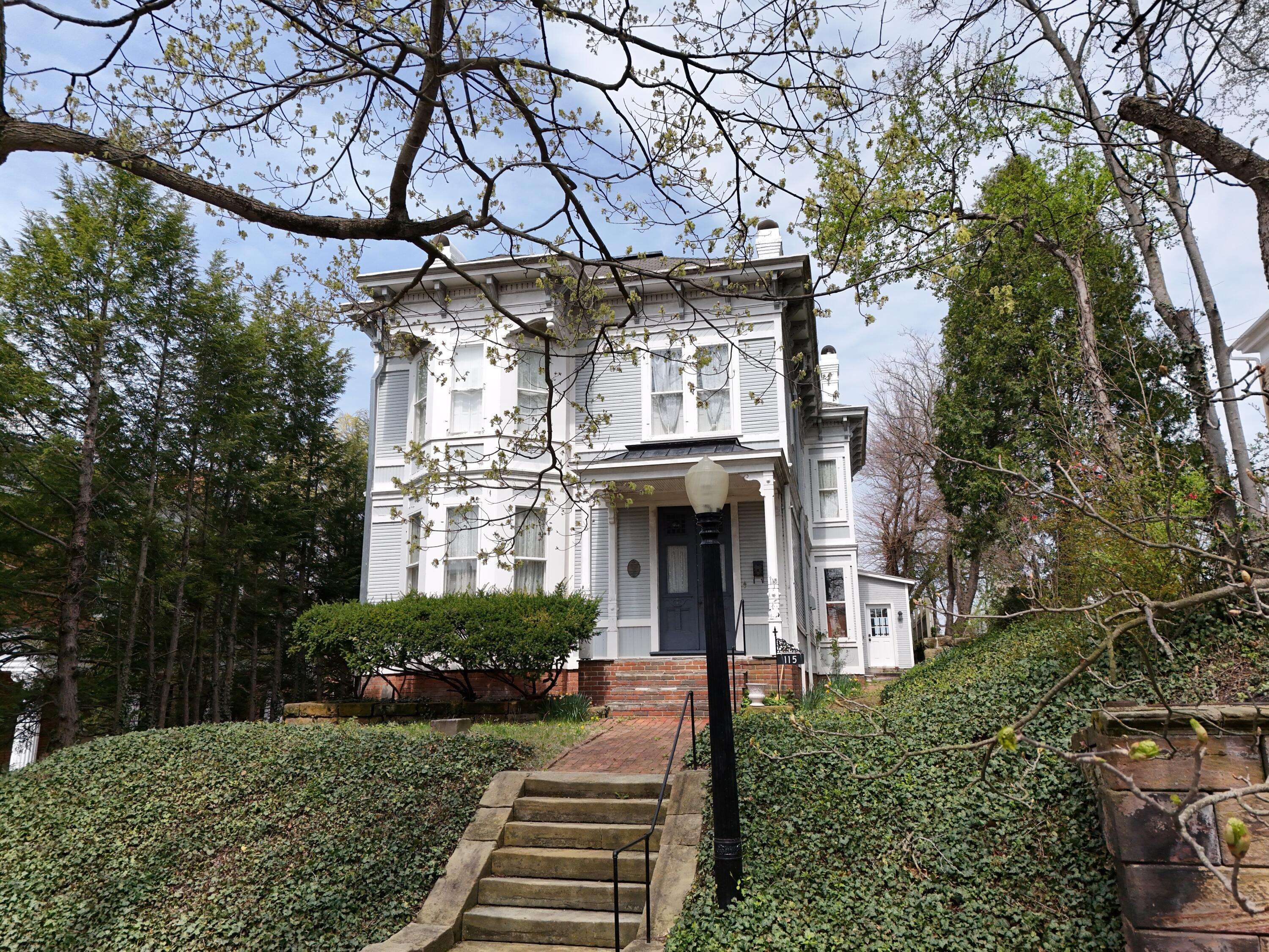 Lancaster, OH 43130,115 E Wheeling Street
