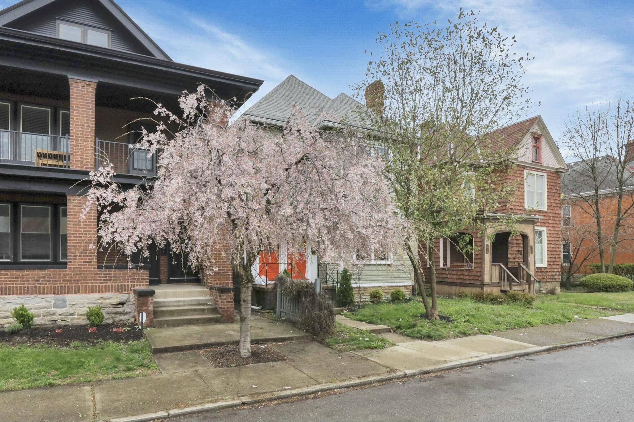 Columbus, OH 43205,12061208 Franklin Avenue