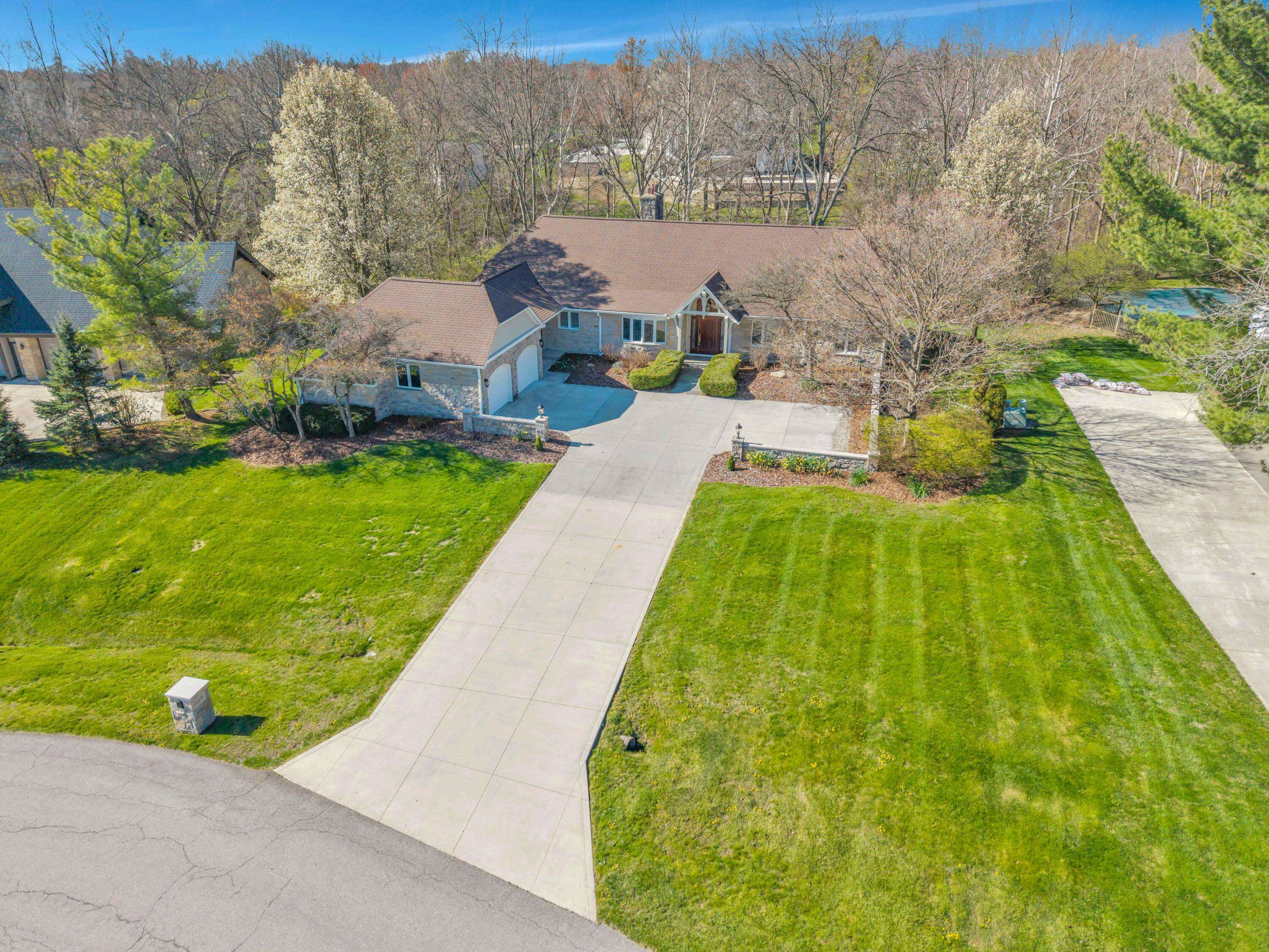 Powell, OH 43065,1525 Picardae Court