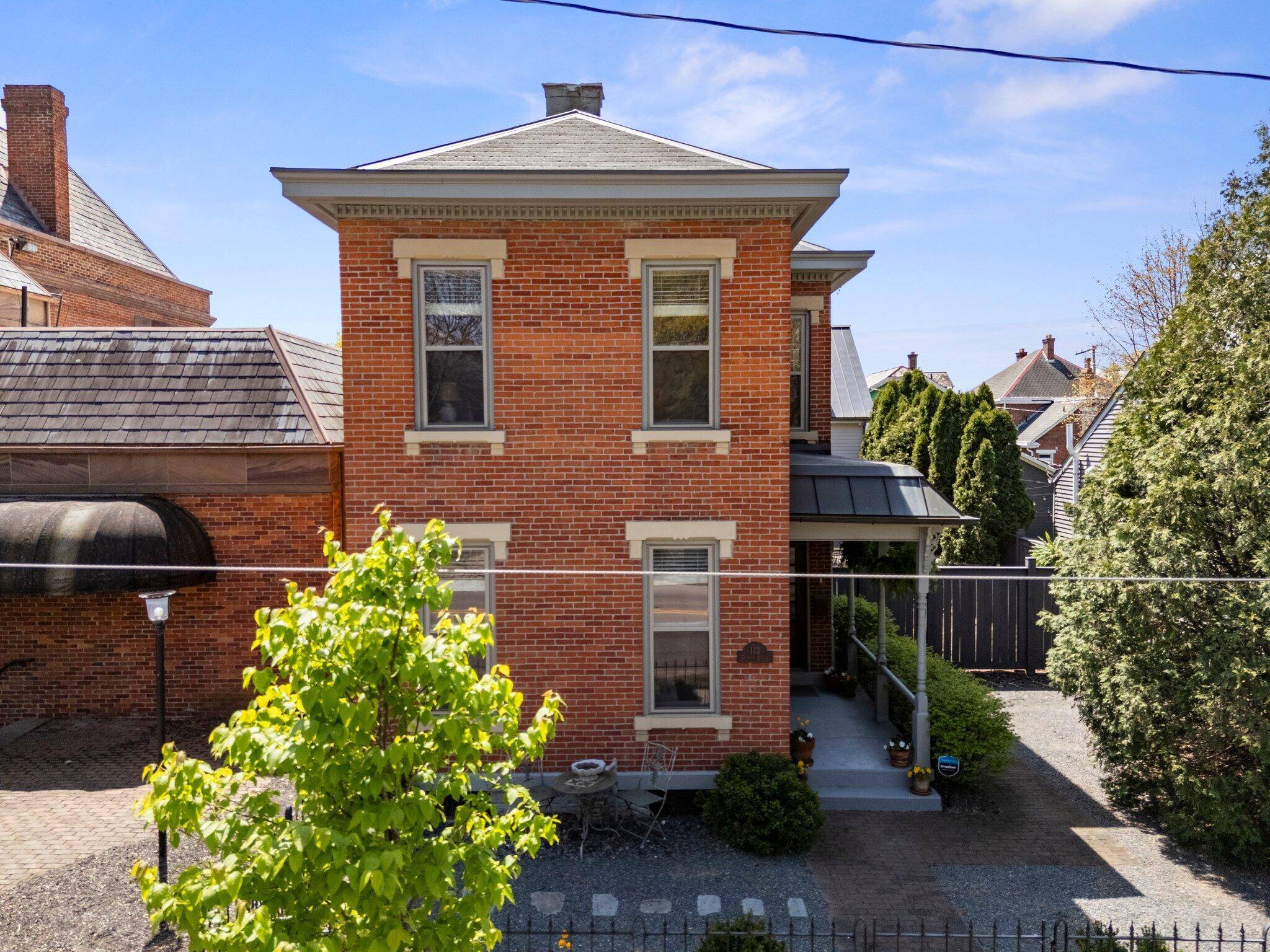 Columbus, OH 43206,113 Thurman Avenue