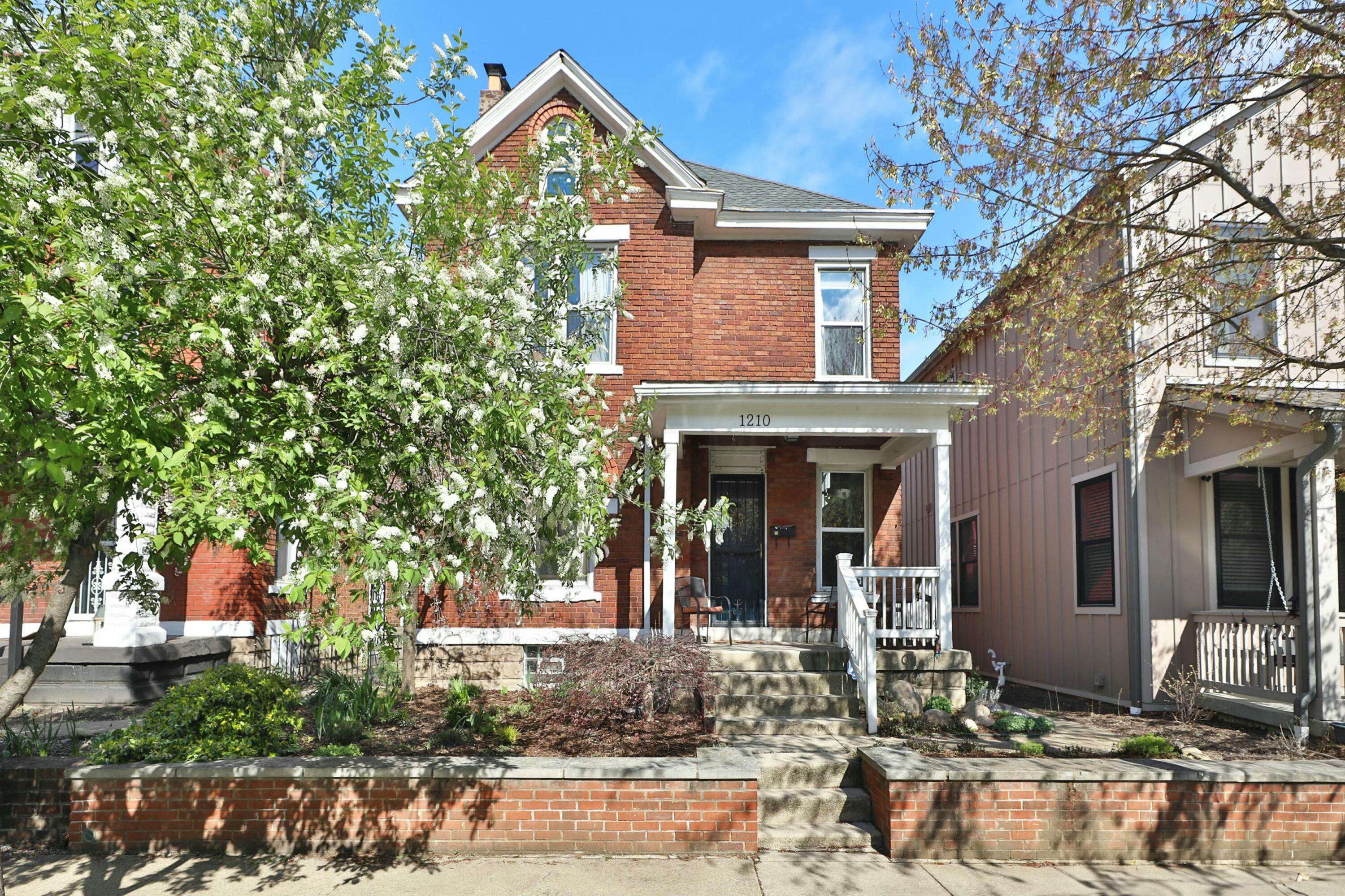 Columbus, OH 43201,1210 Hamlet Street