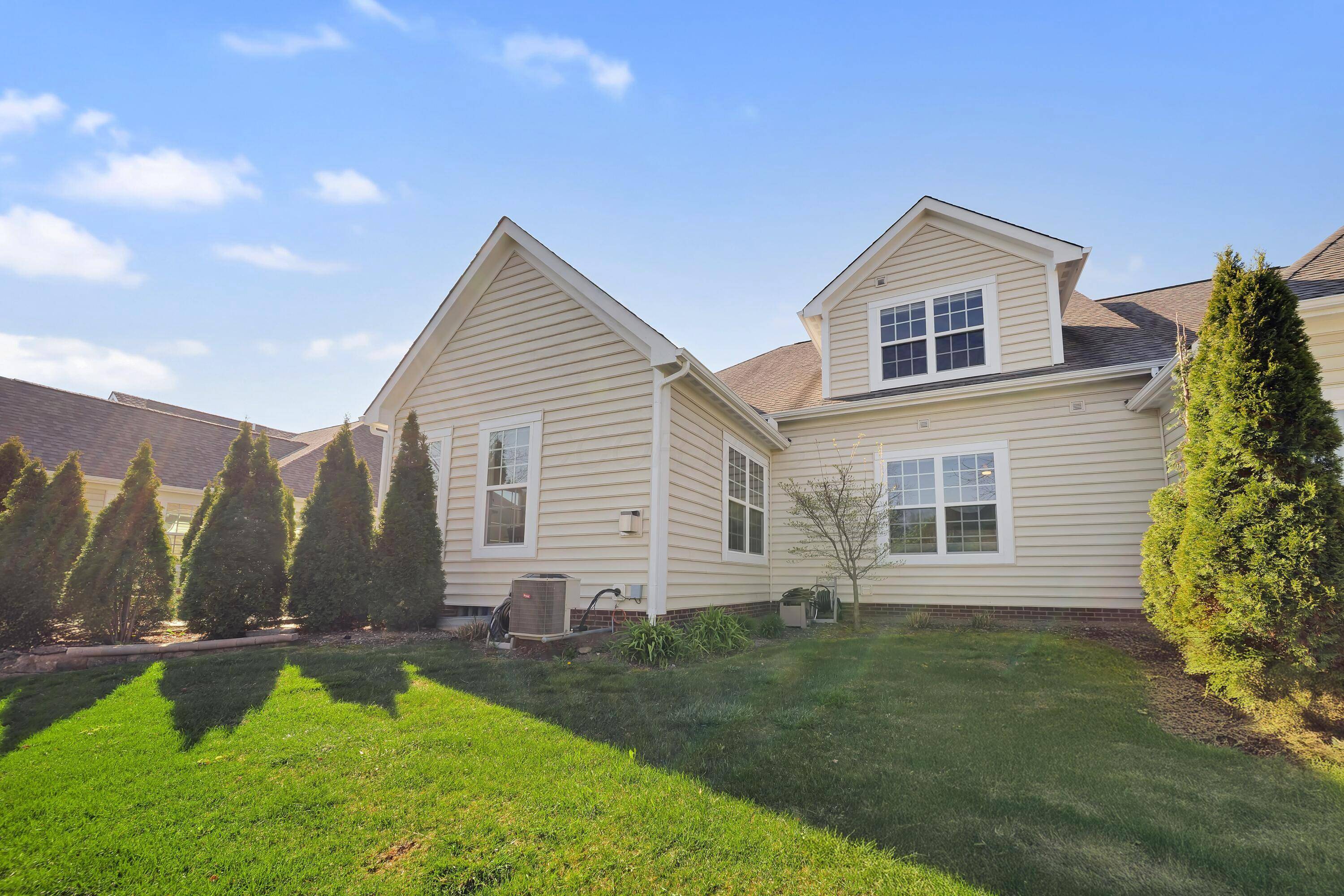 Hilliard, OH 43026,6172 Rays Way #19