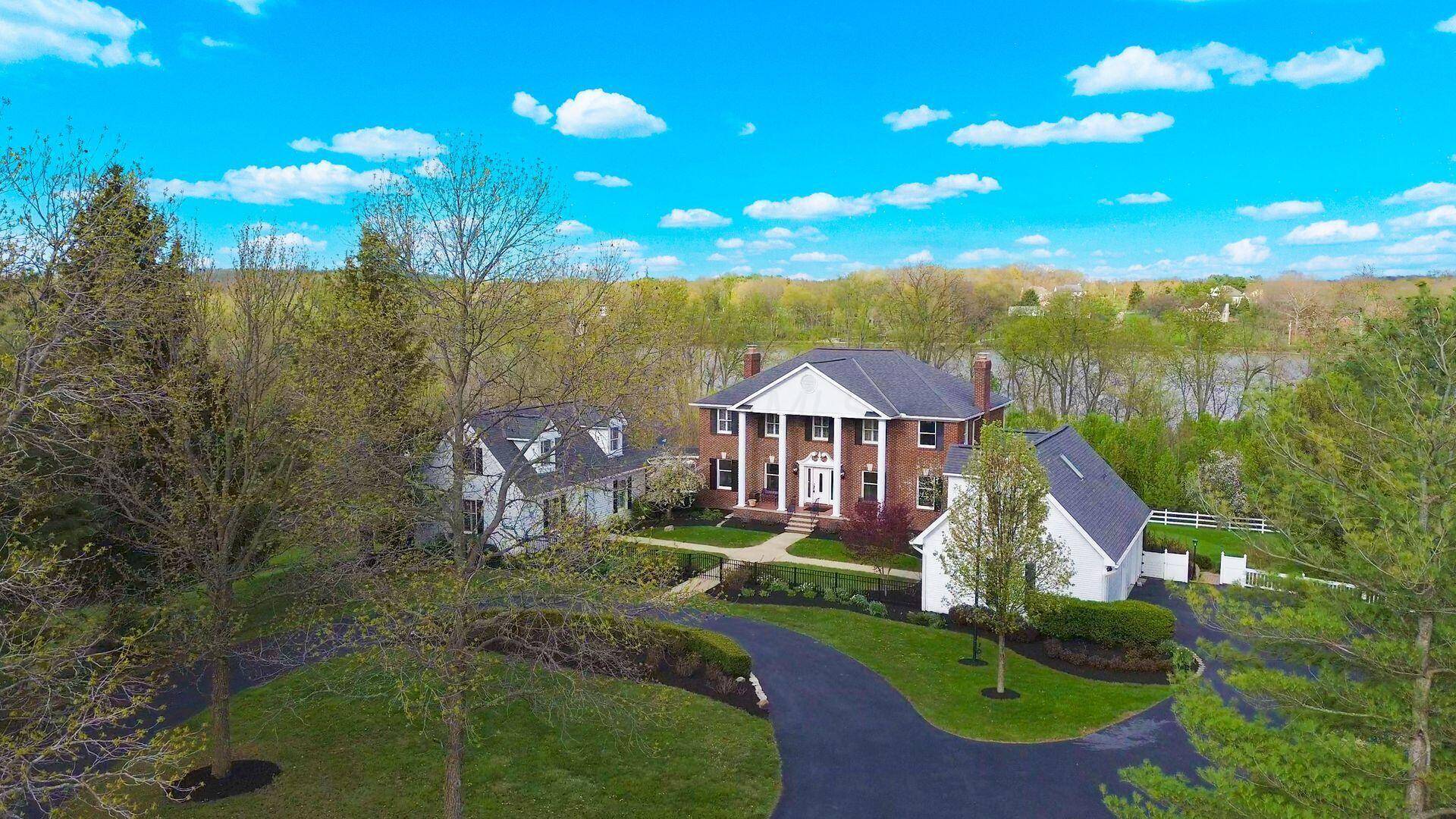 Delaware, OH 43015,5707 Dublin Road