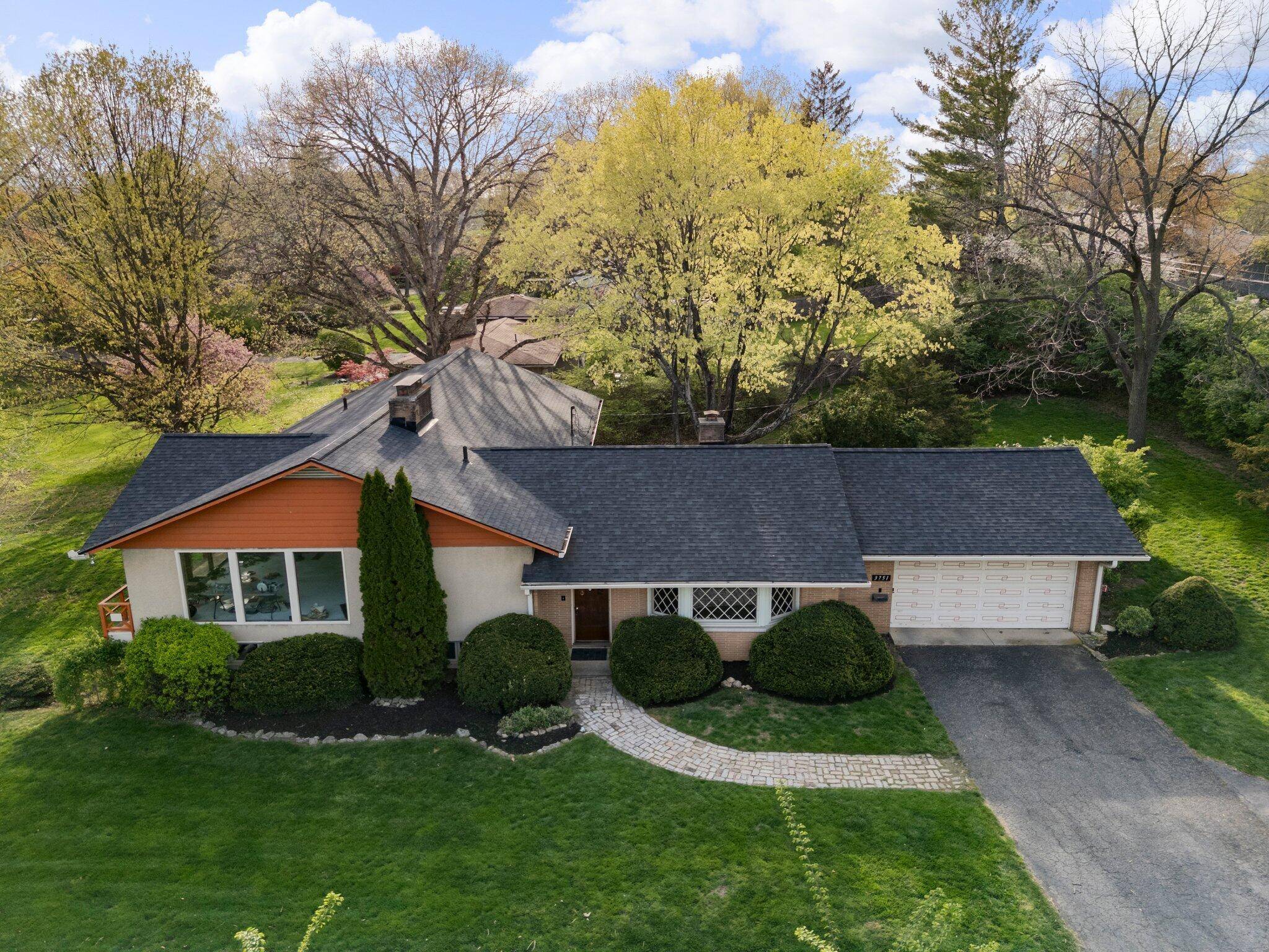 Columbus, OH 43220,3751 Kioka Avenue