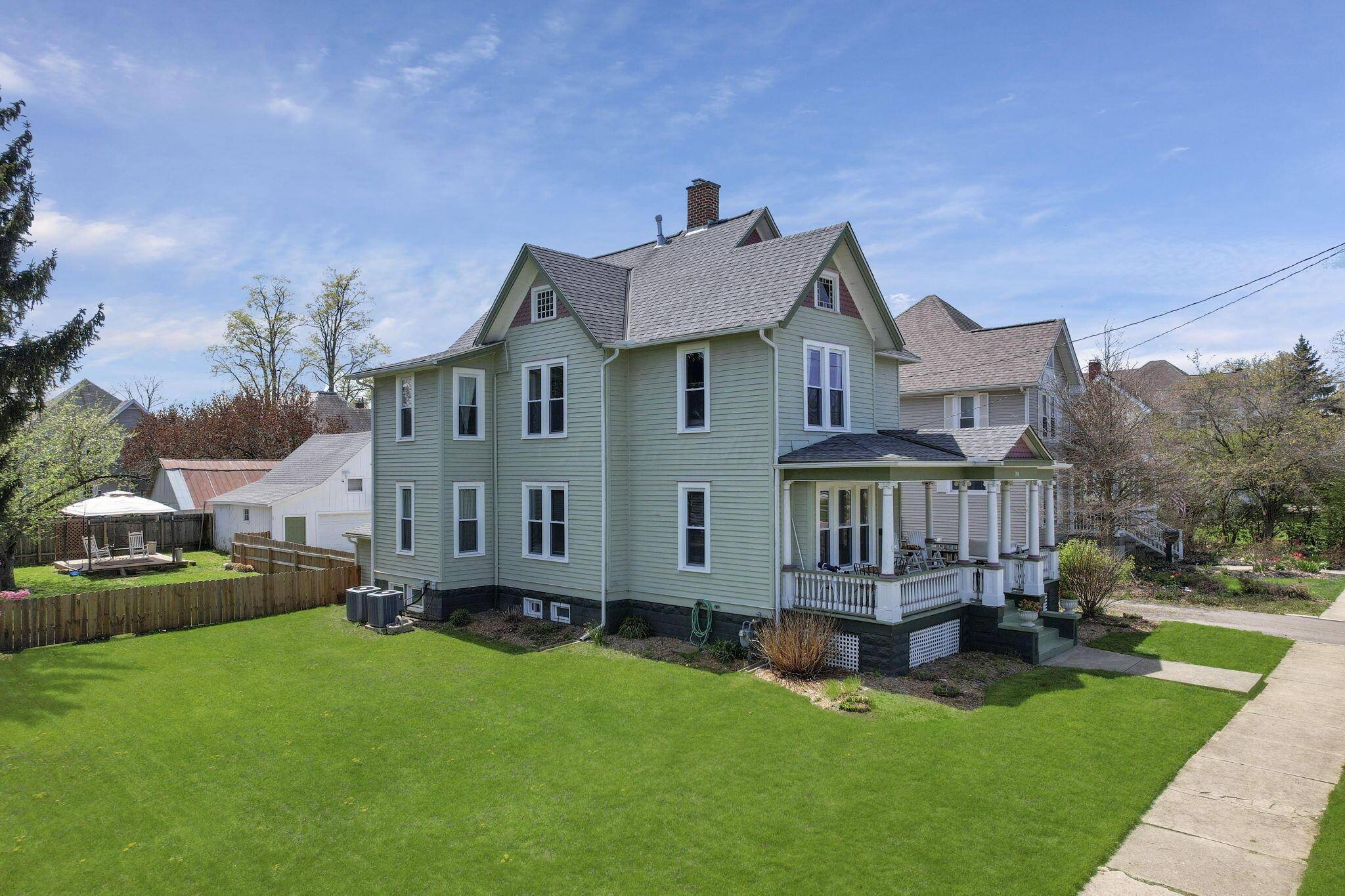 Mount Vernon, OH 43050,704 E High Street