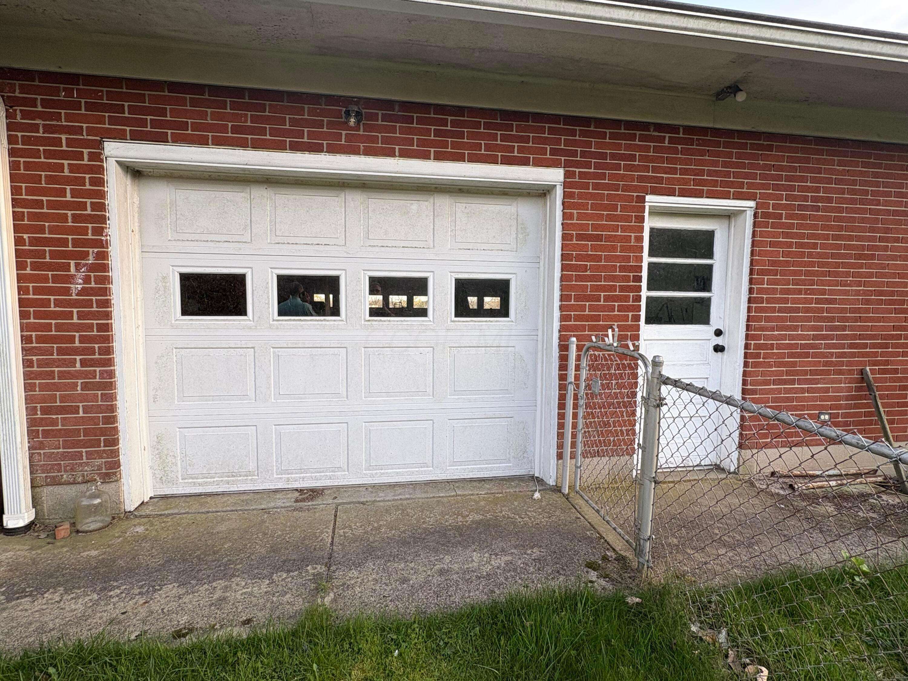 Springfield, OH 45502,2440 Ross Lane