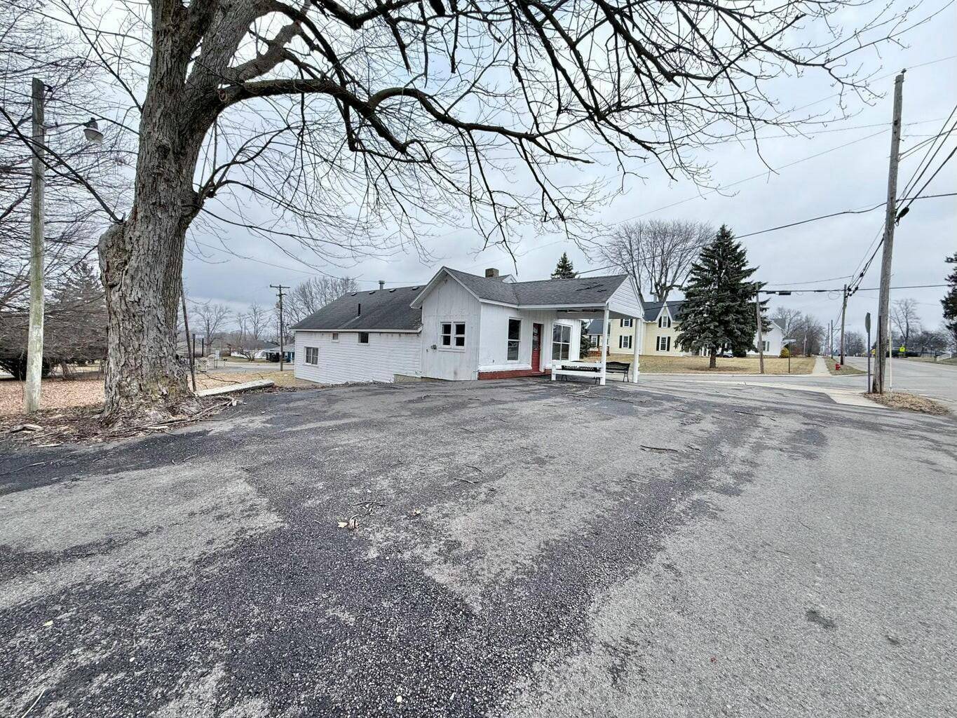 Mechanicsburg, OH 43044,300 W Main Street