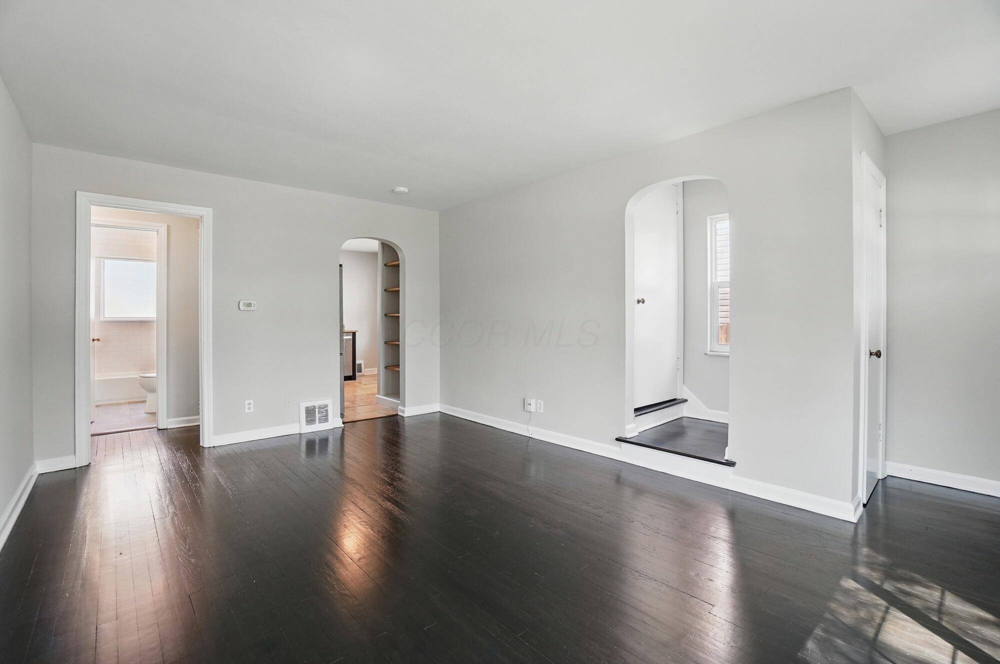 Columbus, OH 43214,62 Rosslyn Avenue