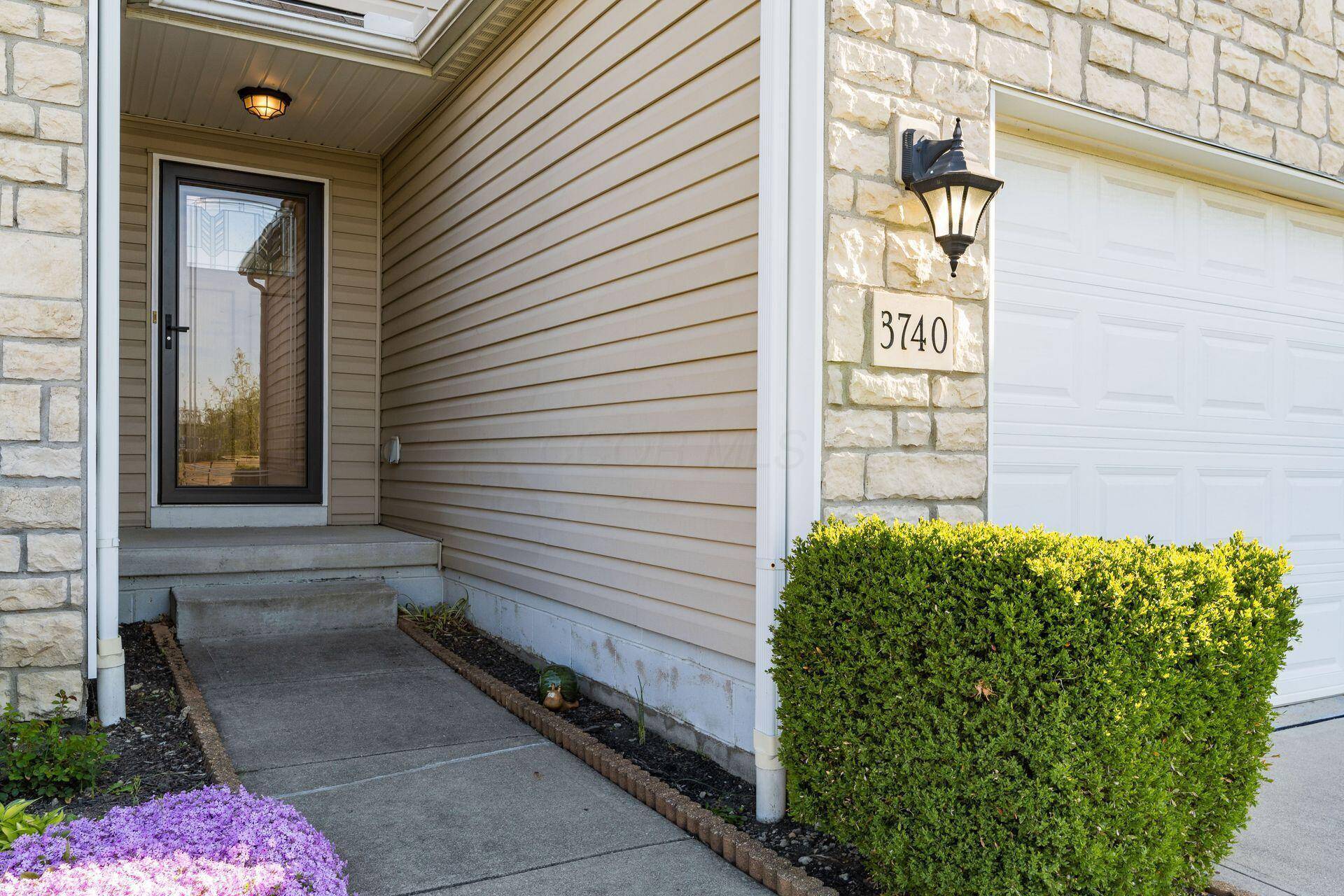 Grove City, OH 43123,3740 Fountain Cove Lane