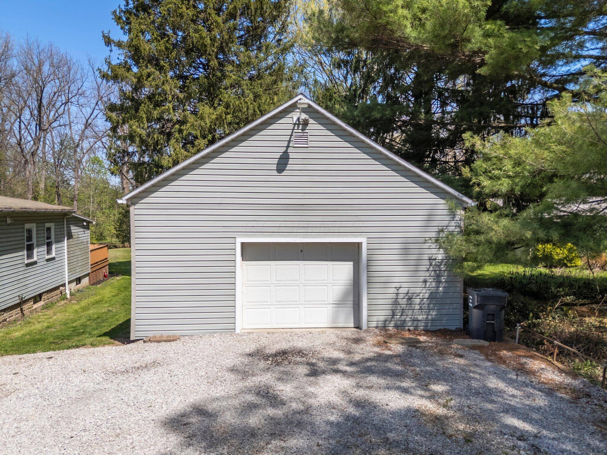 Mount Vernon, OH 43050,9177 Green Valley Road