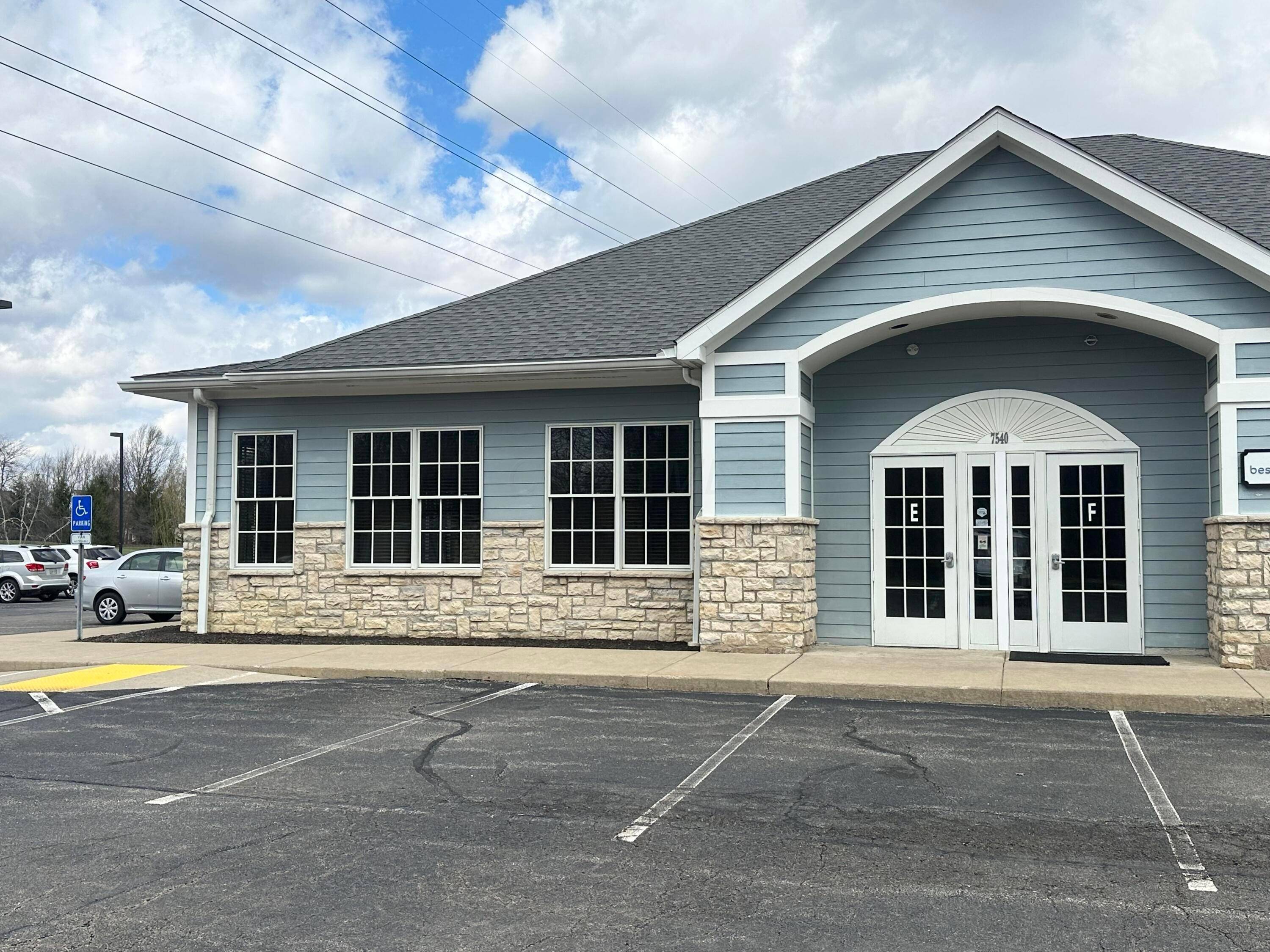 Powell, OH 43065,7540 Sawmill Parkway #E