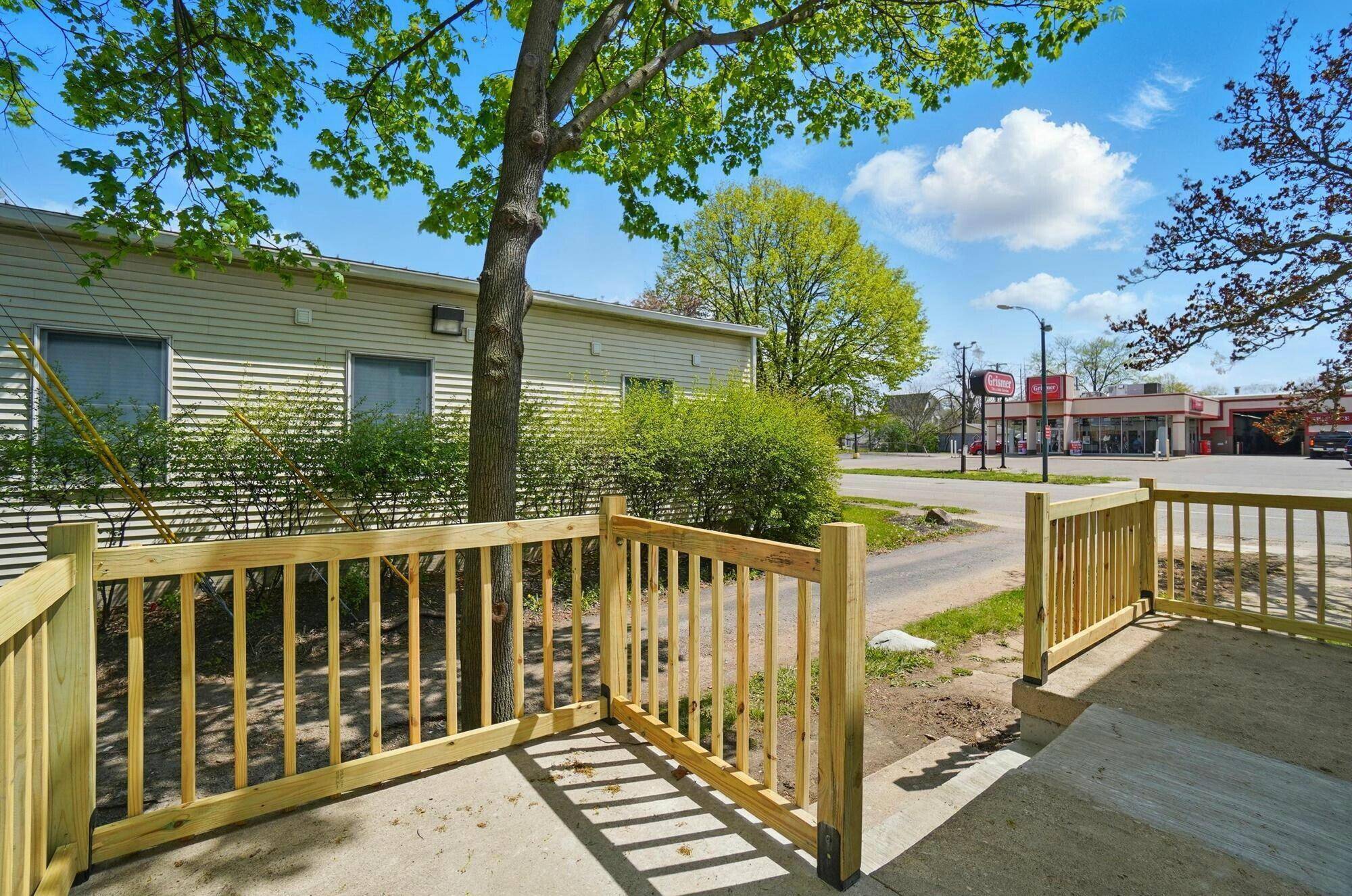 Springfield, OH 45504,720 W Columbia Street