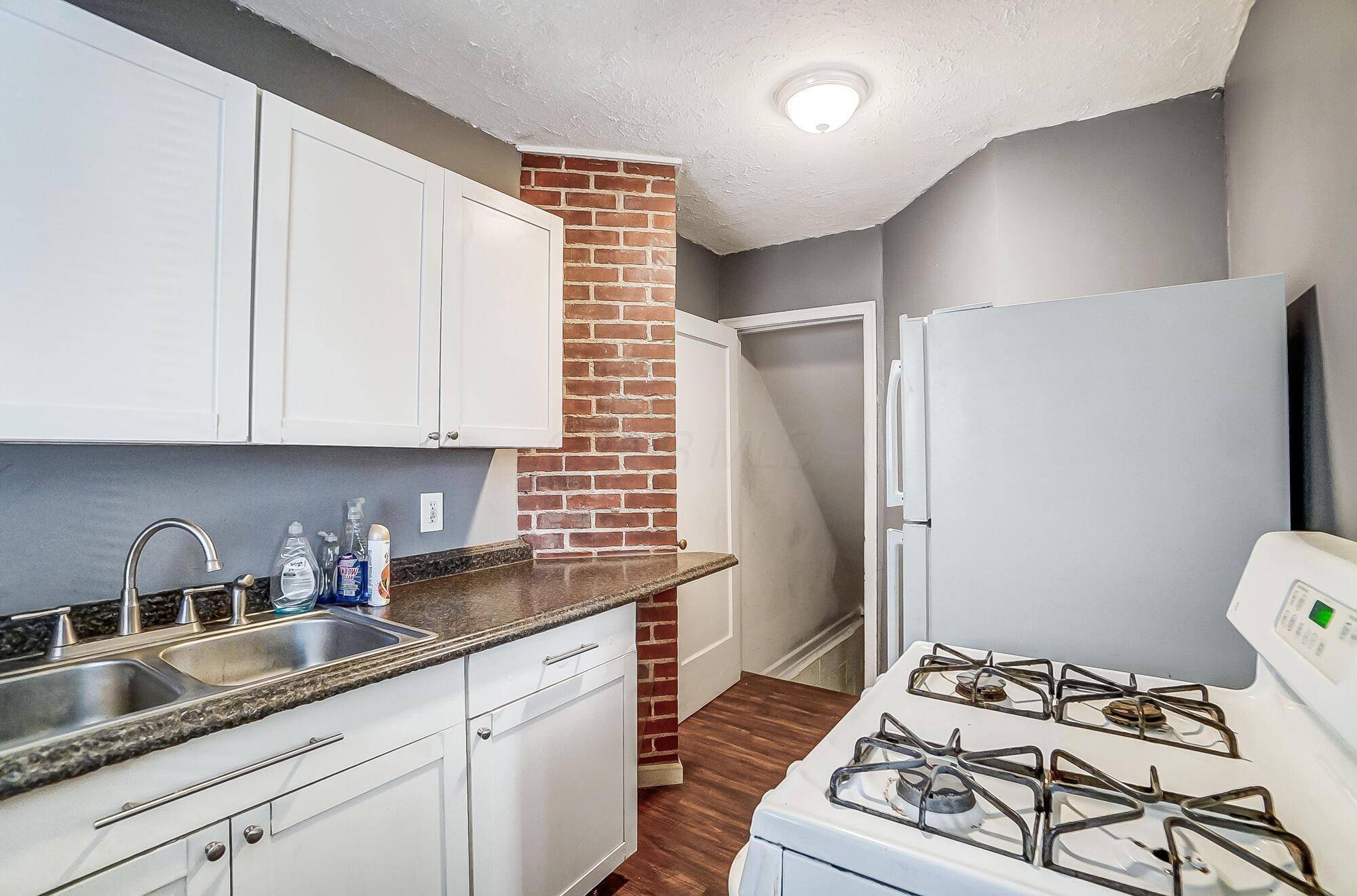 Columbus, OH 43201,10821084 Peters Avenue