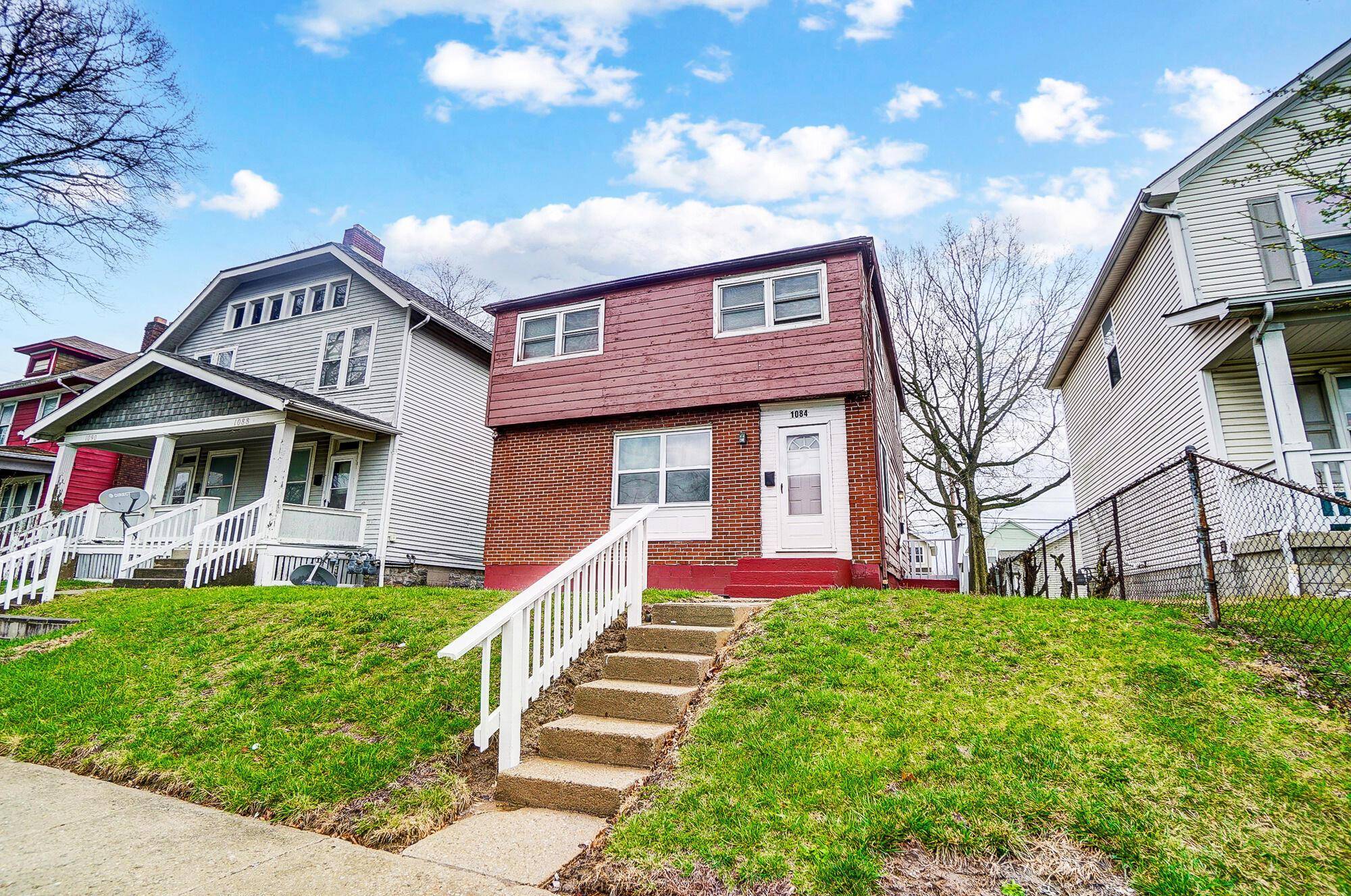 Columbus, OH 43201,10821084 Peters Avenue