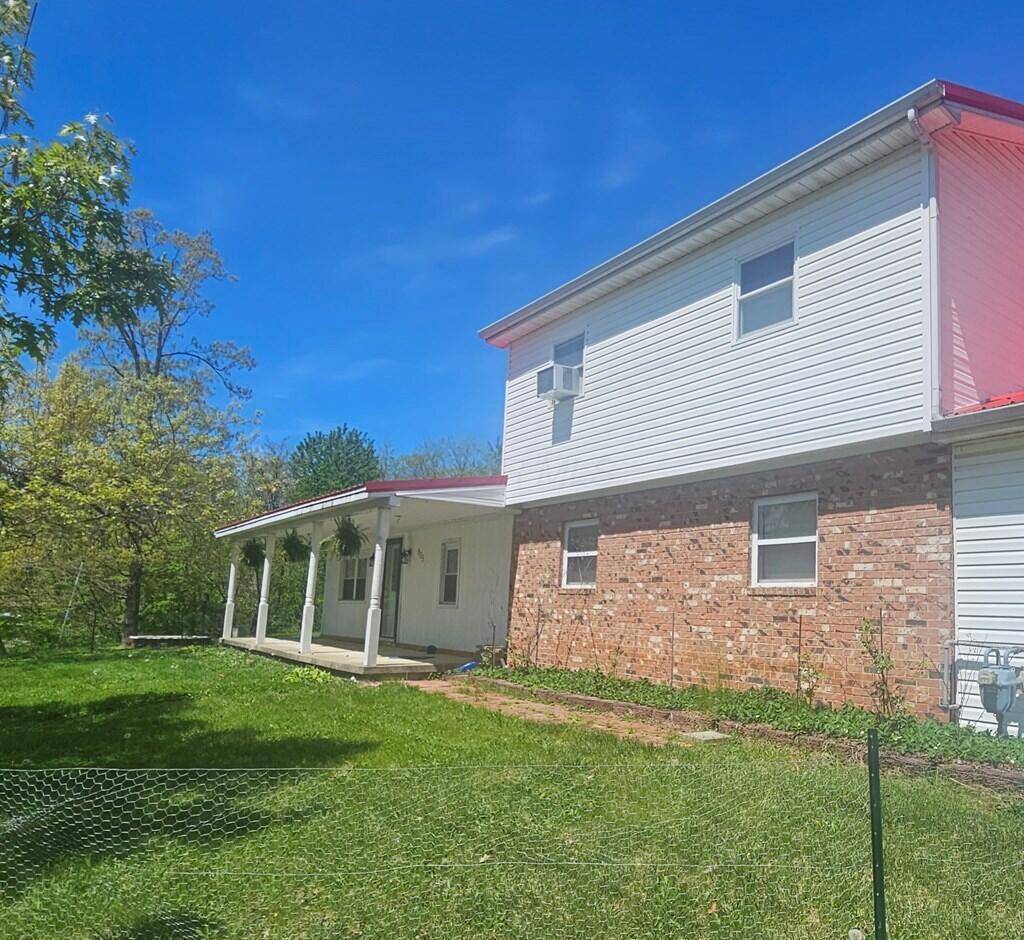 West Portsmouth, OH 45663,805 Calverts Lane
