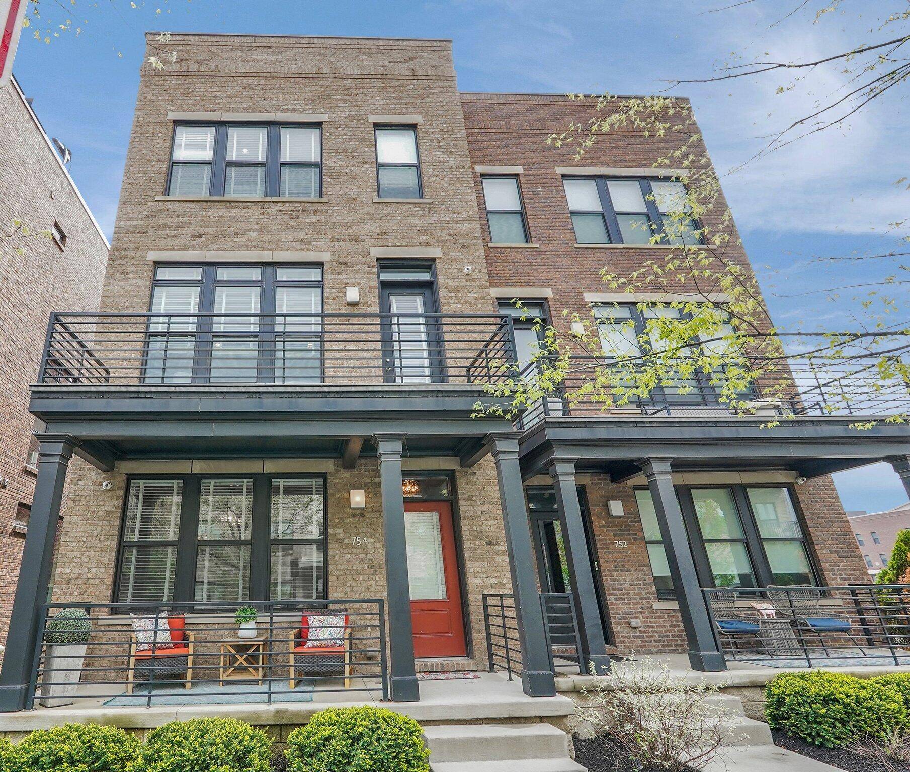 Columbus, OH 43215,754 N 6TH Street