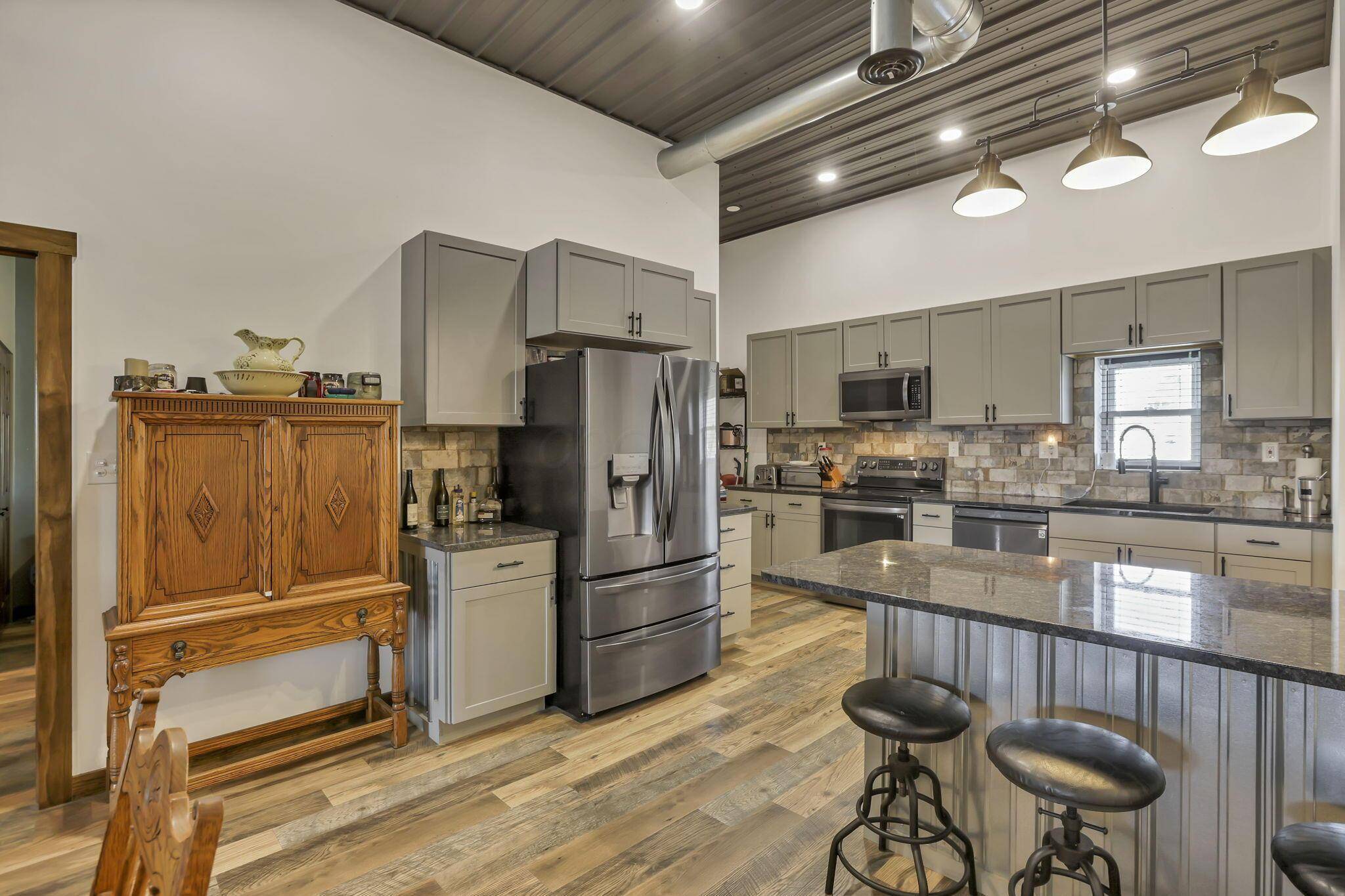 Thornville, OH 43076,13030 Shell Beach Road