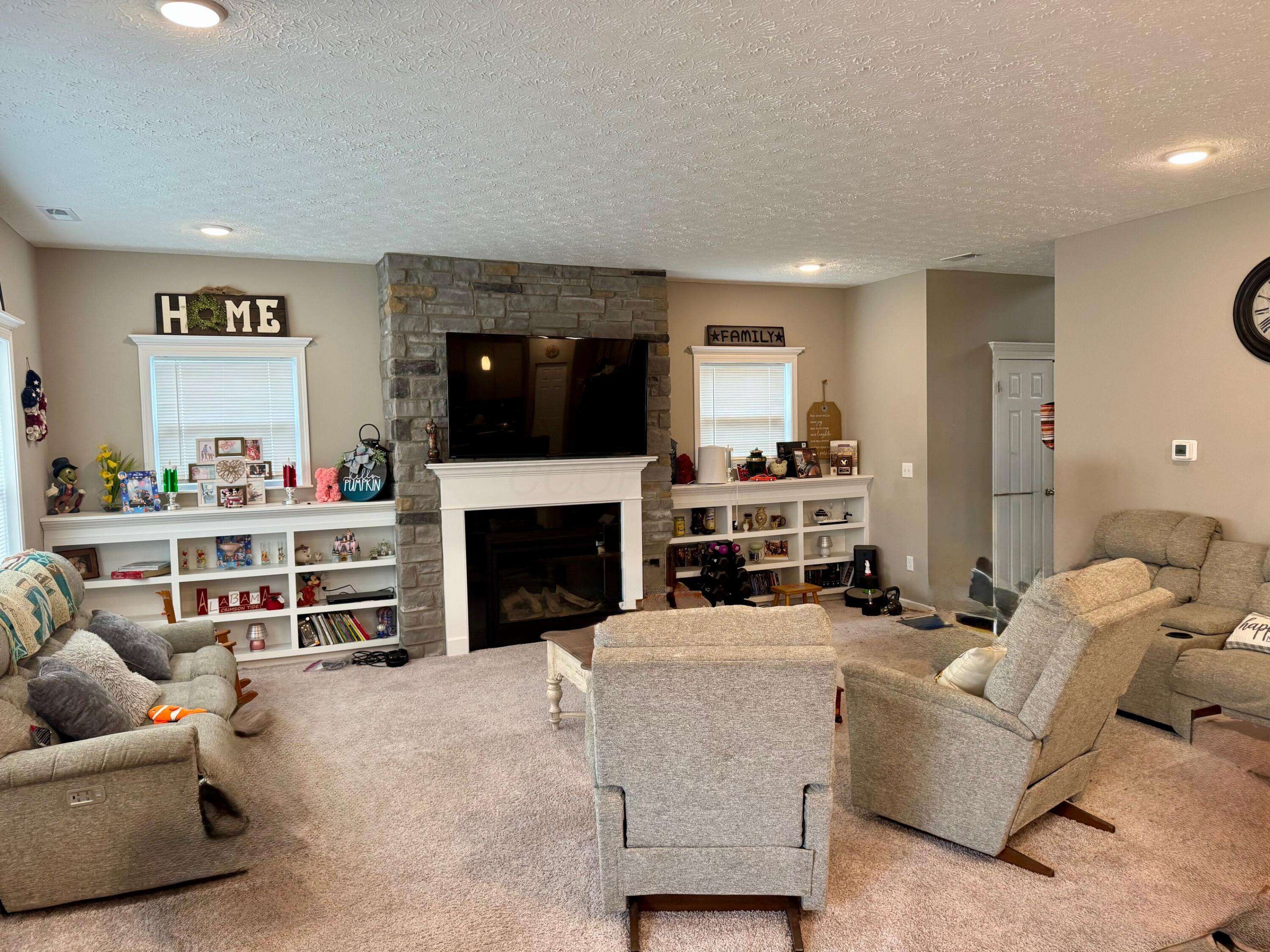 London, OH 43140,1123 Hampton Lane