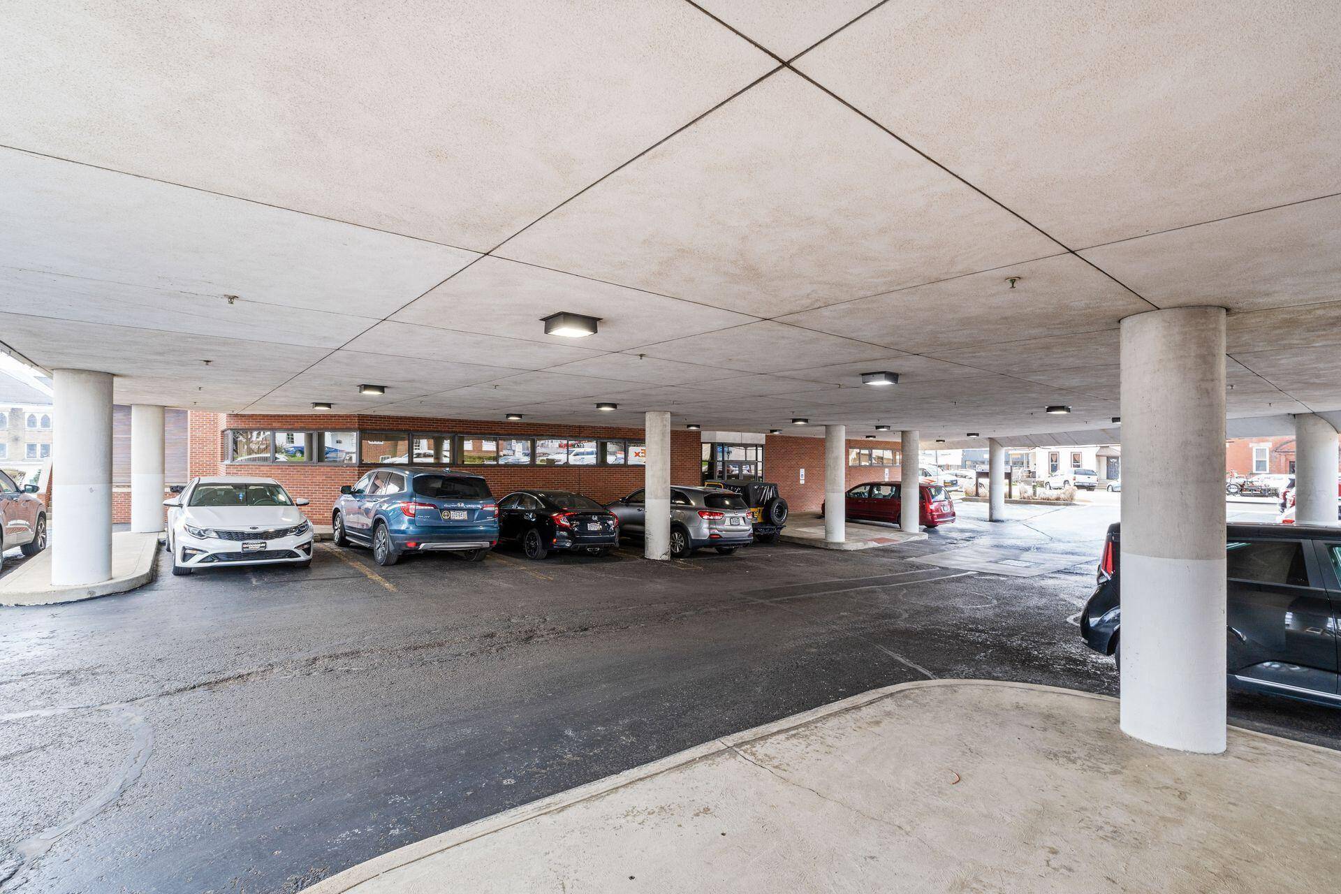 Newark, OH 43055,68 W Church Street #203B