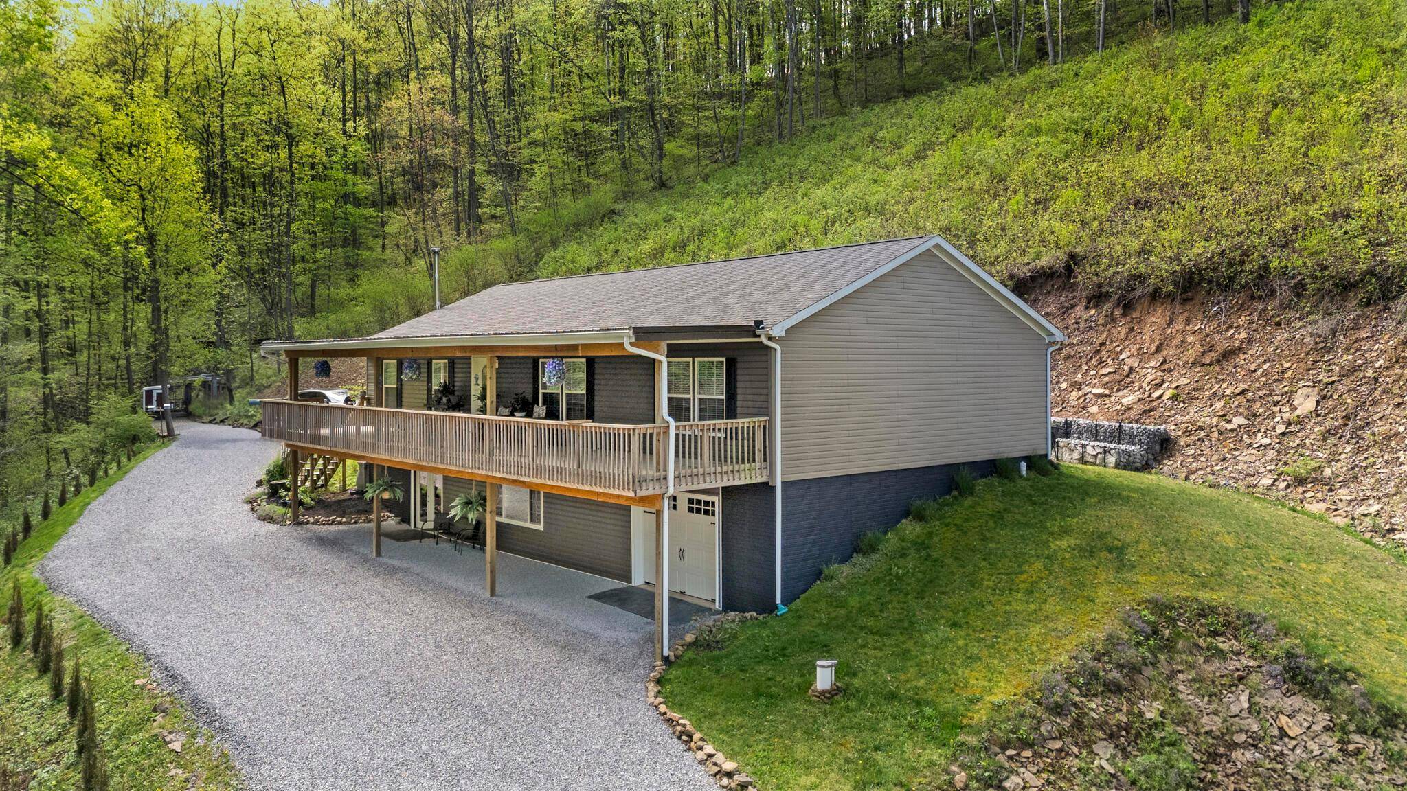 Laurelville, OH 43135,24796 E Fork Road