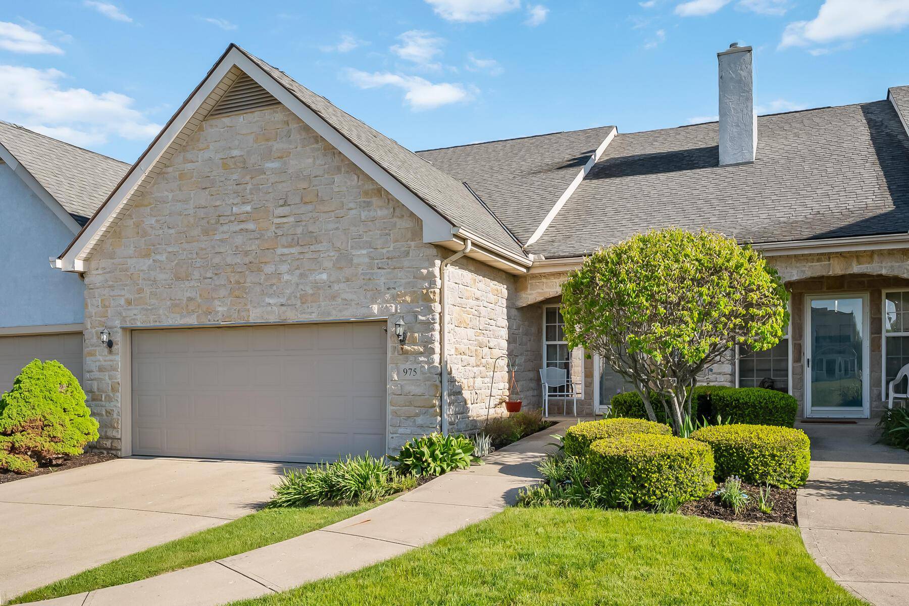 Delaware, OH 43015,975 Village Drive