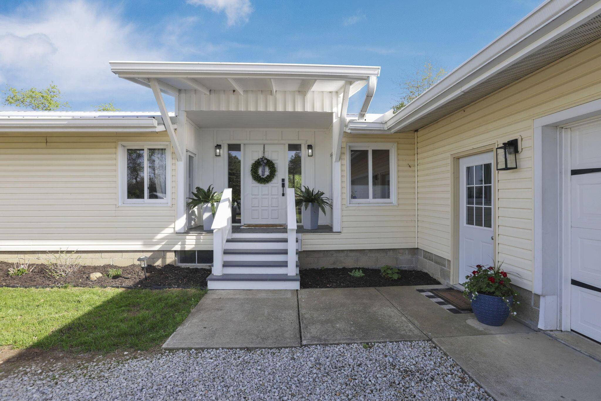 Amanda, OH 43102,6495 Julian Road