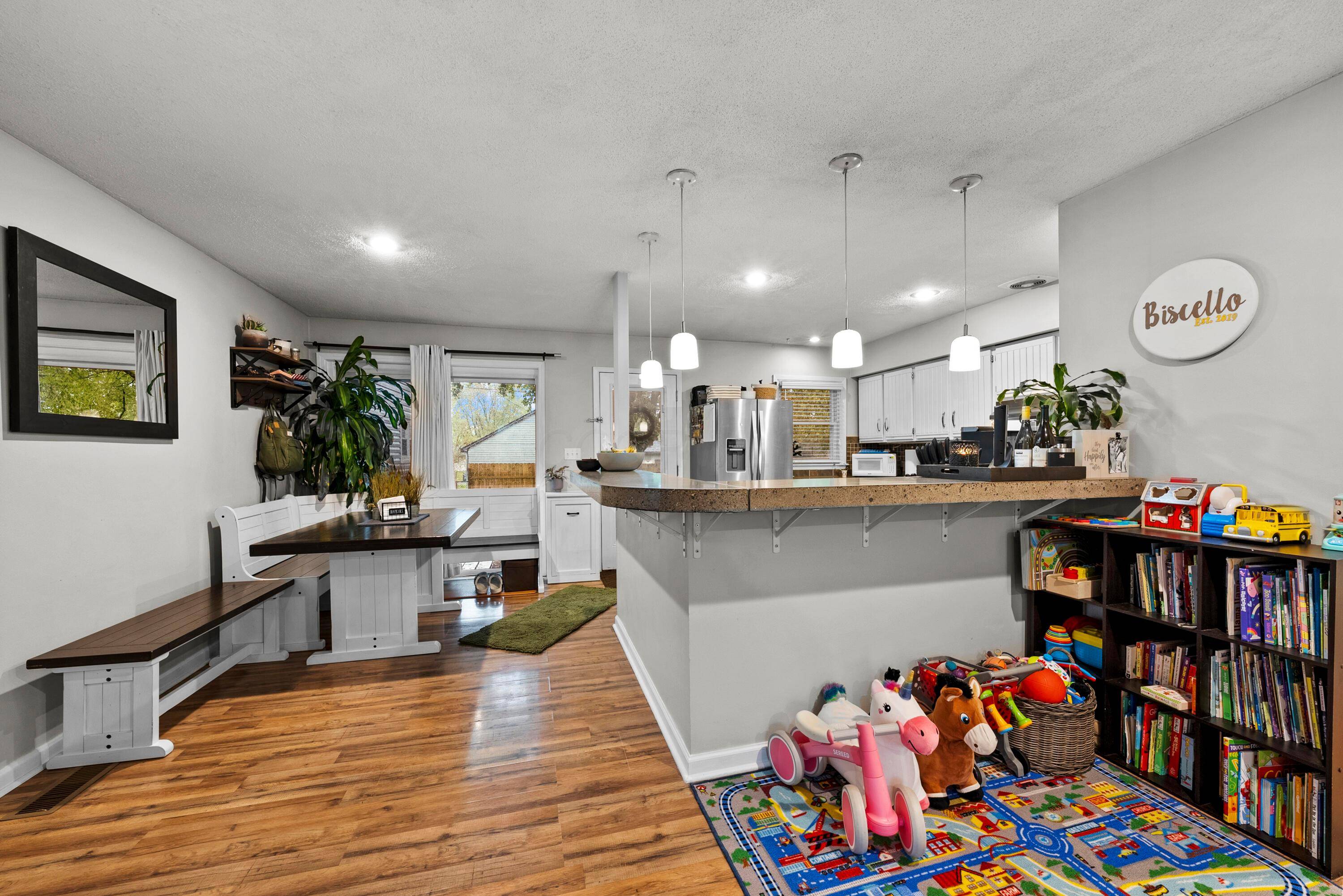 Reynoldsburg, OH 43068,7433 Saratoga Avenue