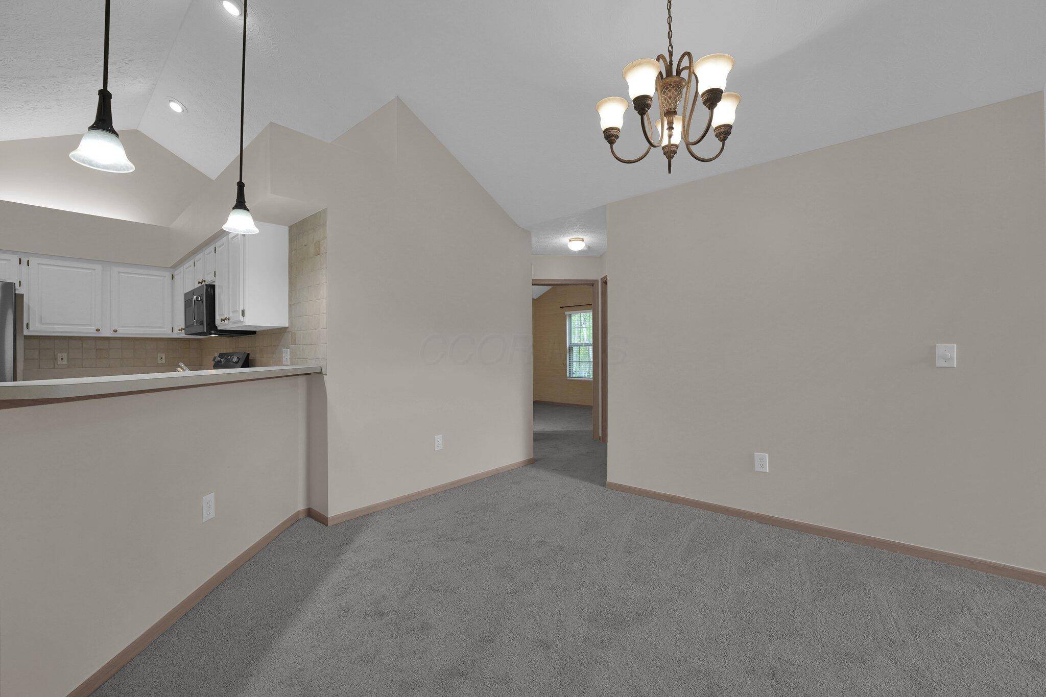 Westerville, OH 43082,5585 Meadowood Lane