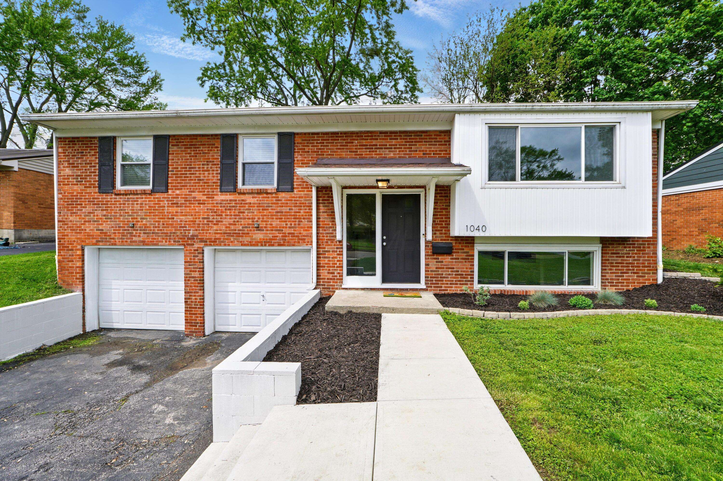 Columbus, OH 43229,1040 Roche Court