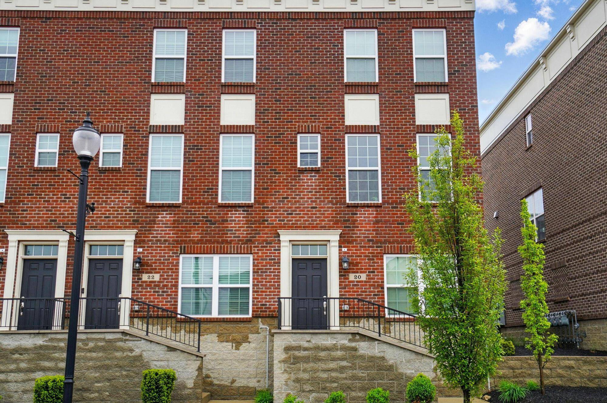 Springfield, OH 45502,20 N Center Street #20