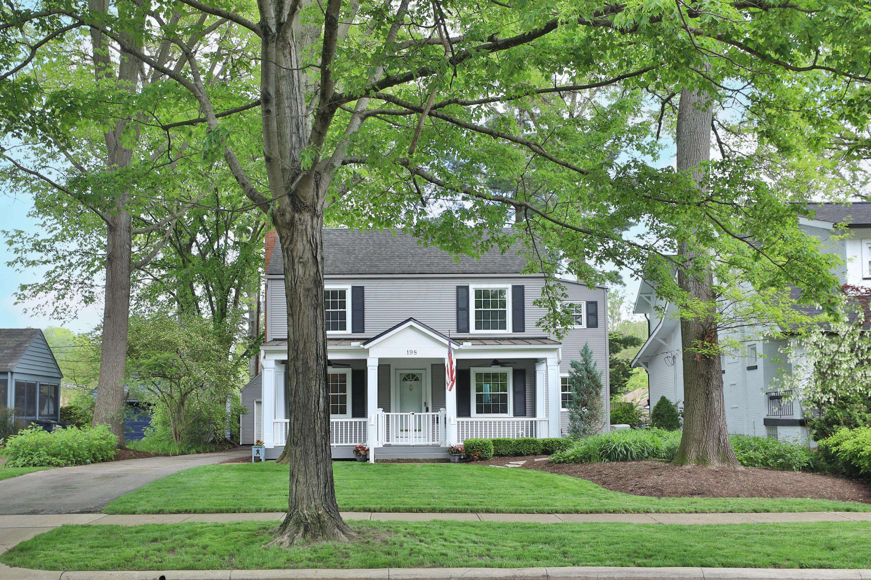 Bexley, OH 43209,198 N Roosevelt Avenue