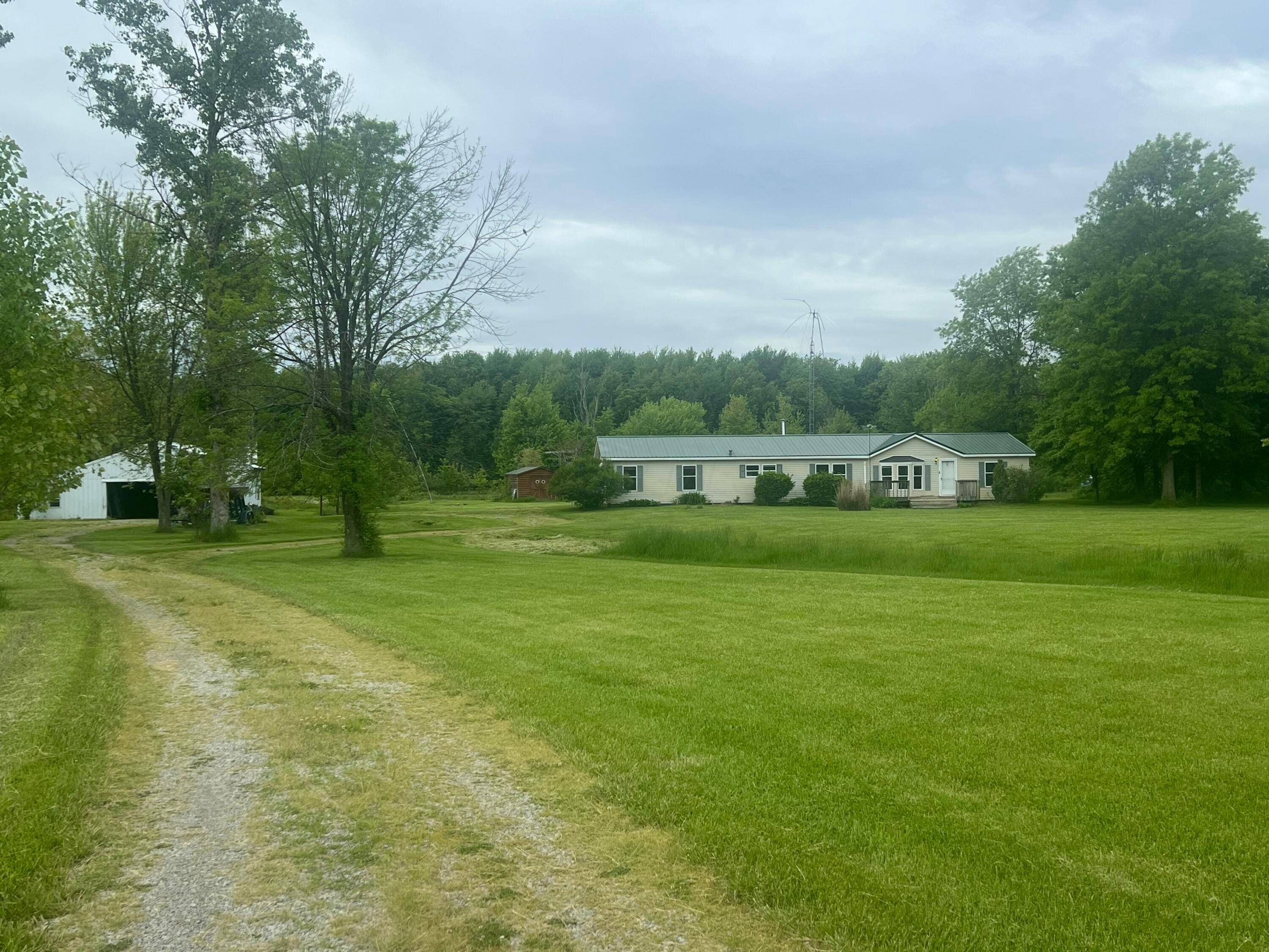 Martinsville, OH 45146,256 Mudswitch Road