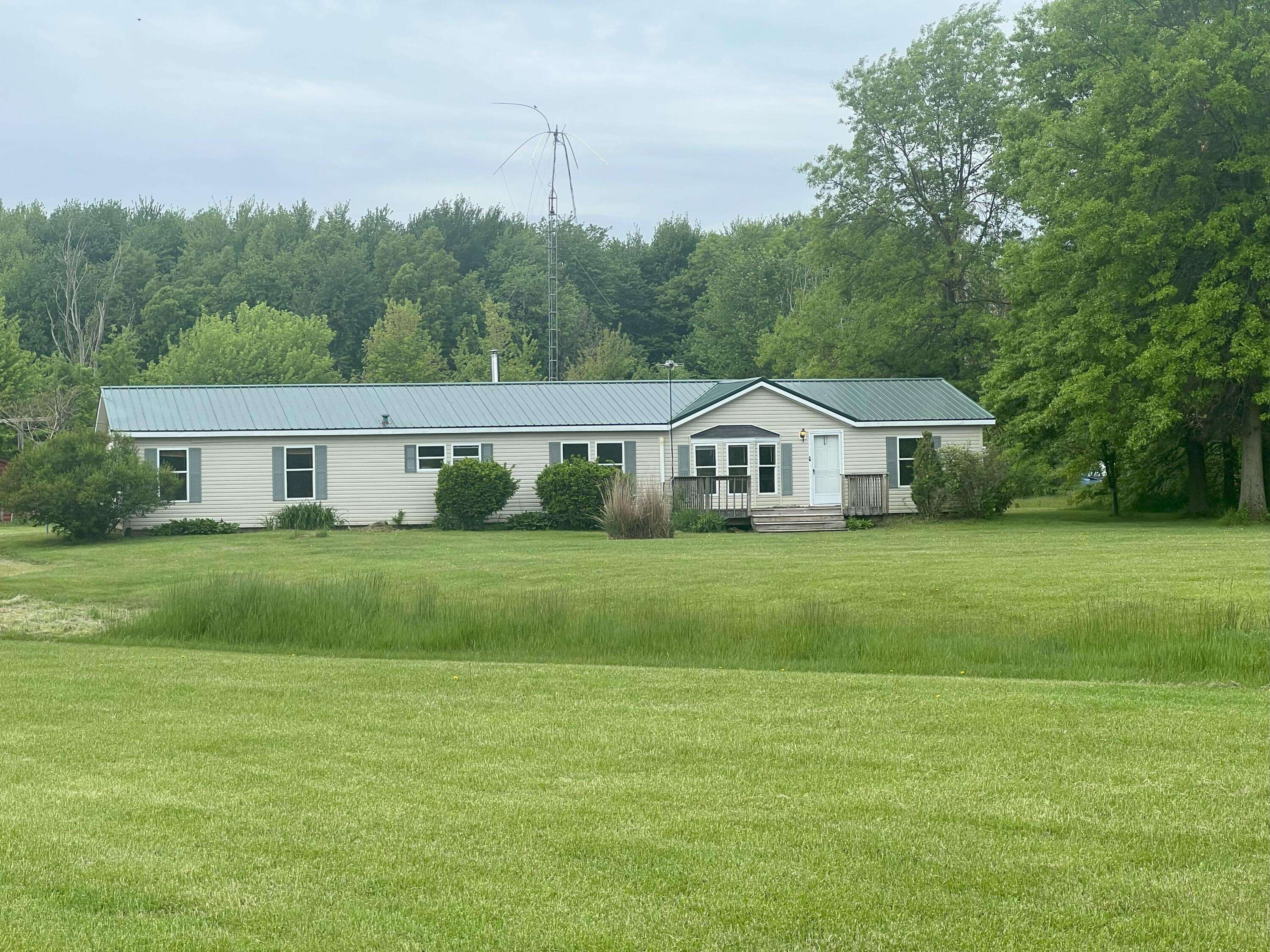 Martinsville, OH 45146,256 Mudswitch Road