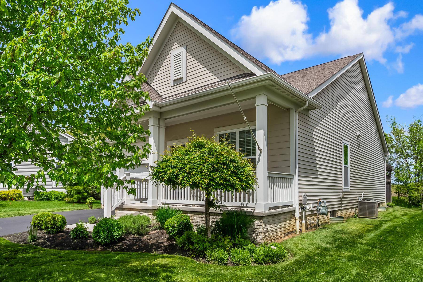 Delaware, OH 43015,894 Broadview Chase Drive