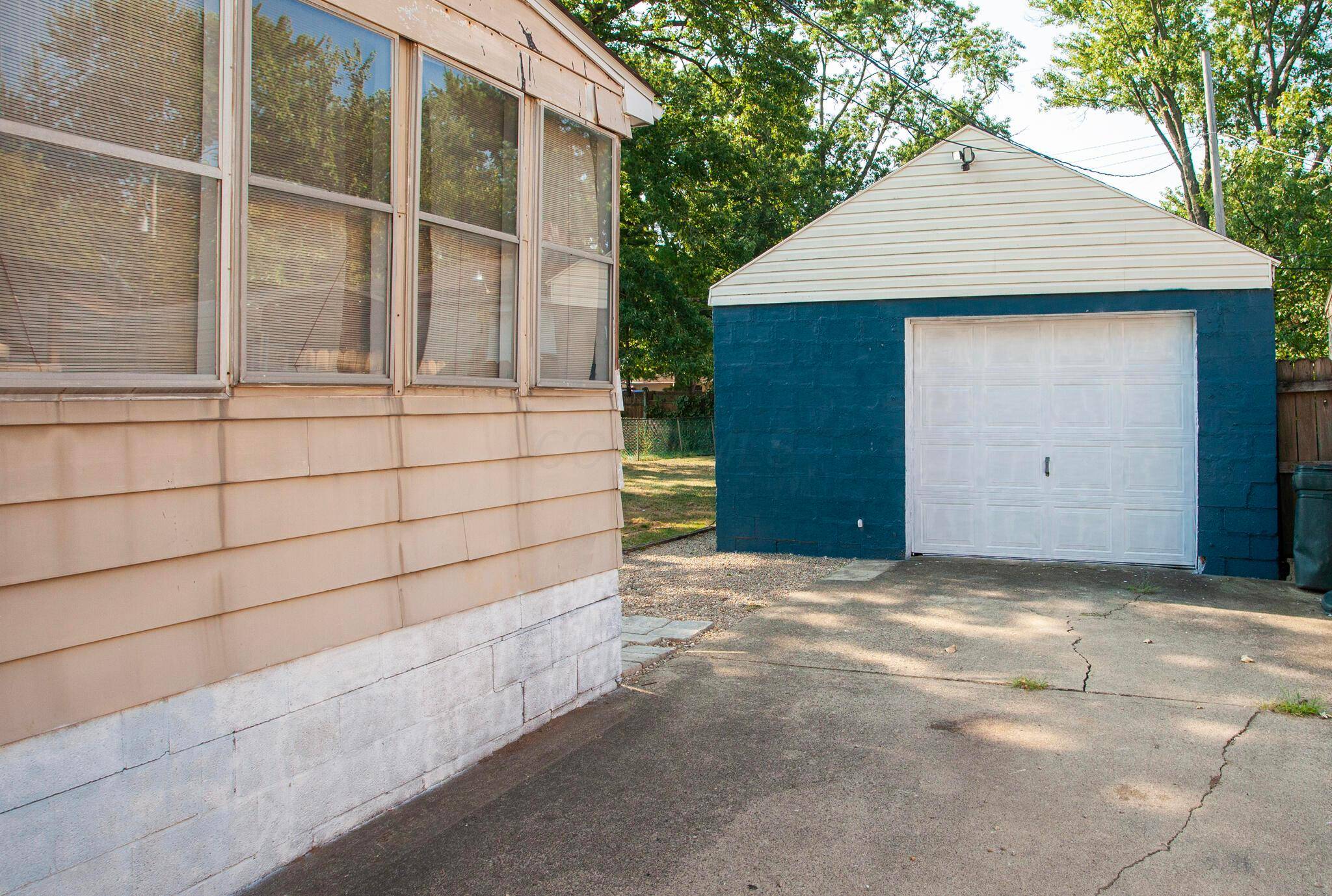 Columbus, OH 43224,2159 Sale Road