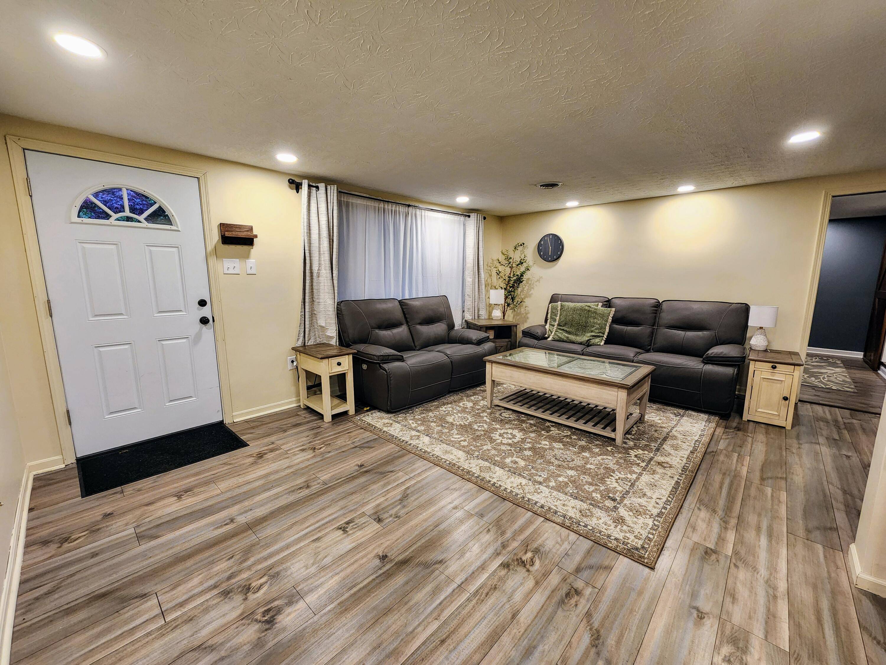 Cambridge, OH 43725,9005 Eckelberry Road