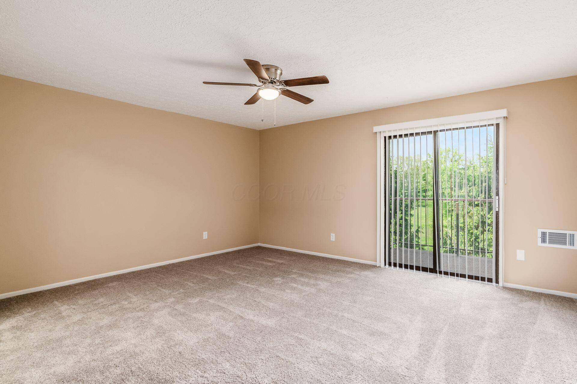 Columbus, OH 43224,3967 Karl Road #316