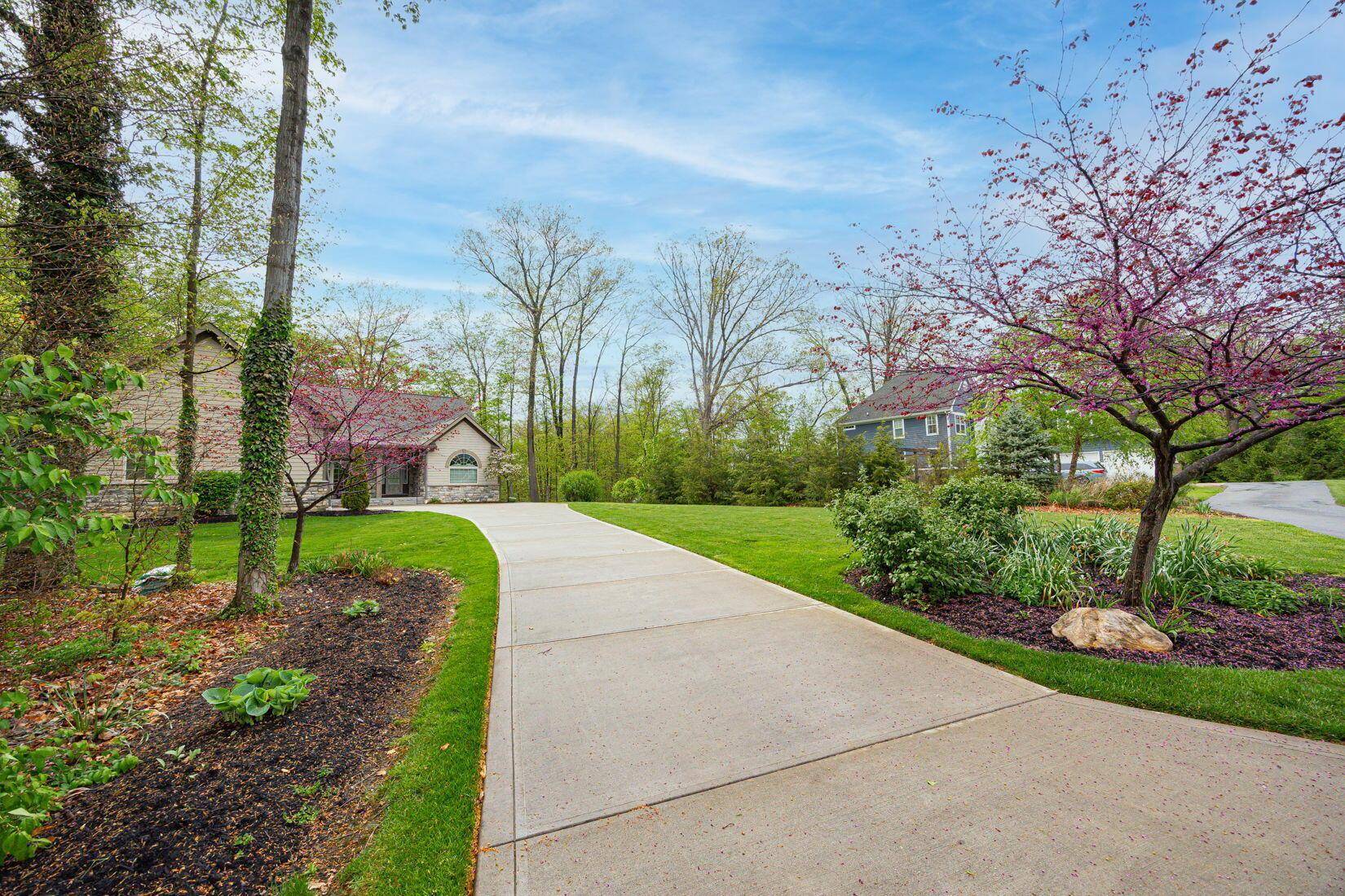 Columbus, OH 43230,845 Clotts Road
