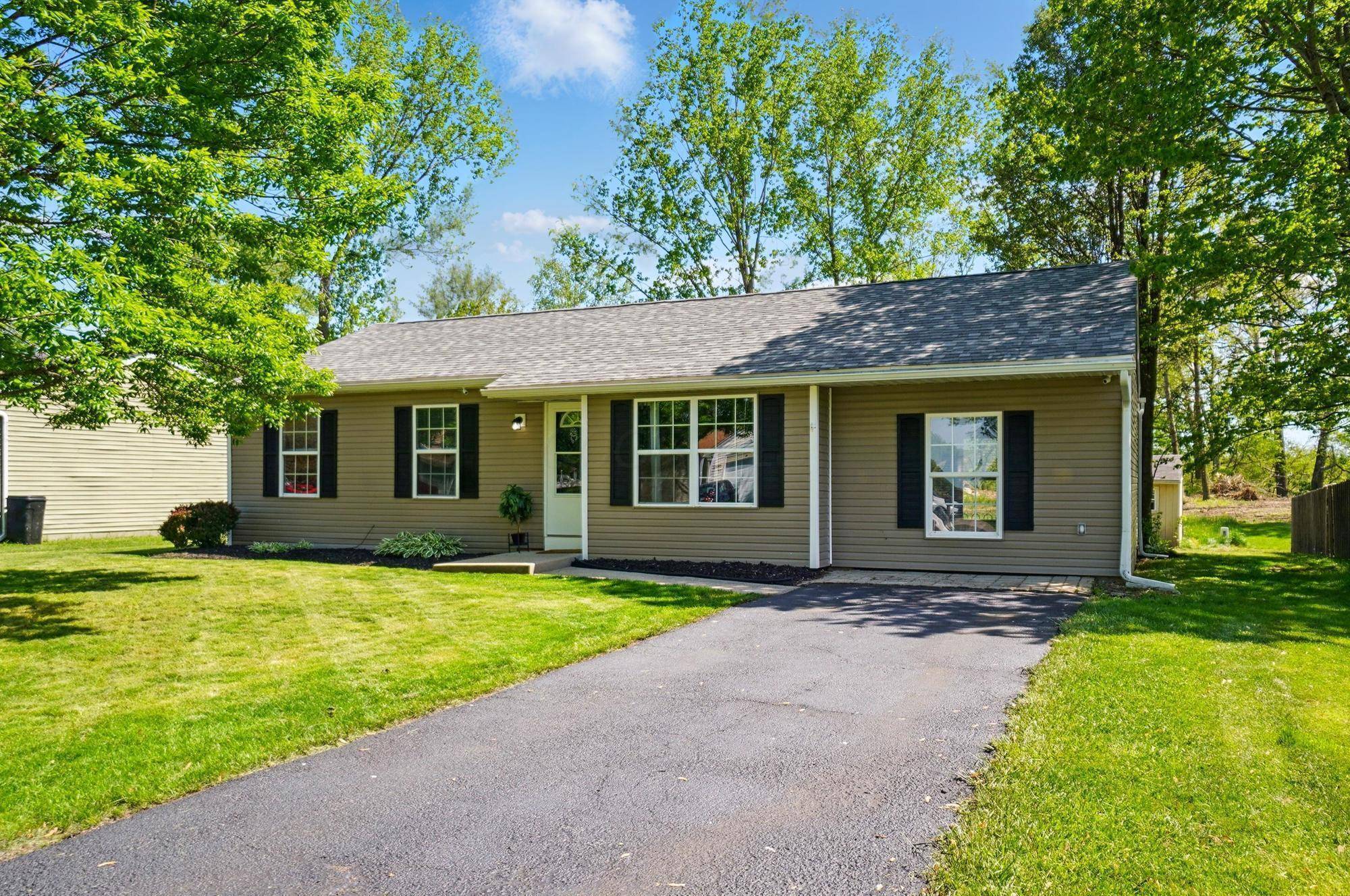 Baltimore, OH 43105,135 N Creekview Court
