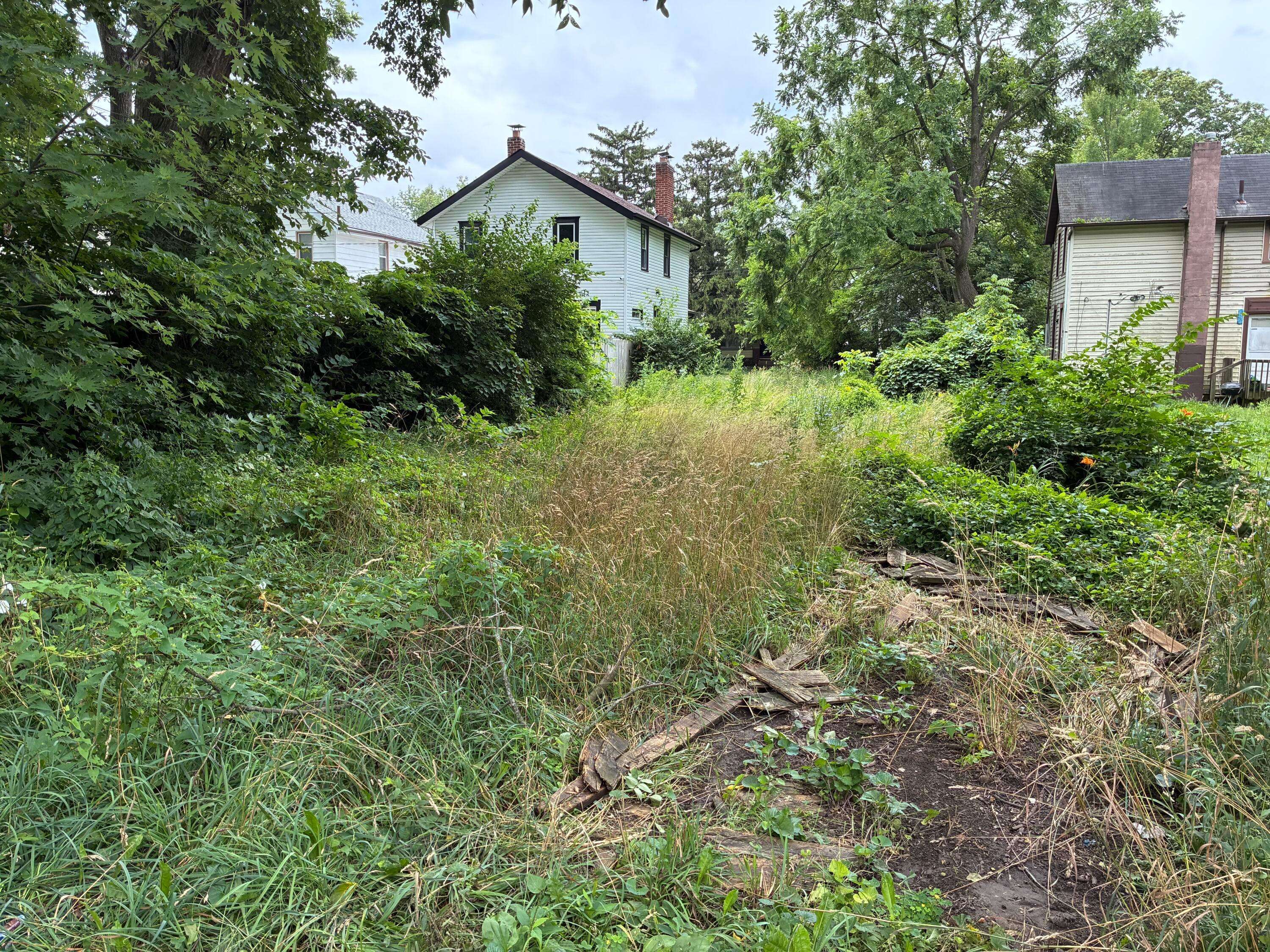 Columbus, OH 43211,1498 Aberdeen Avenue