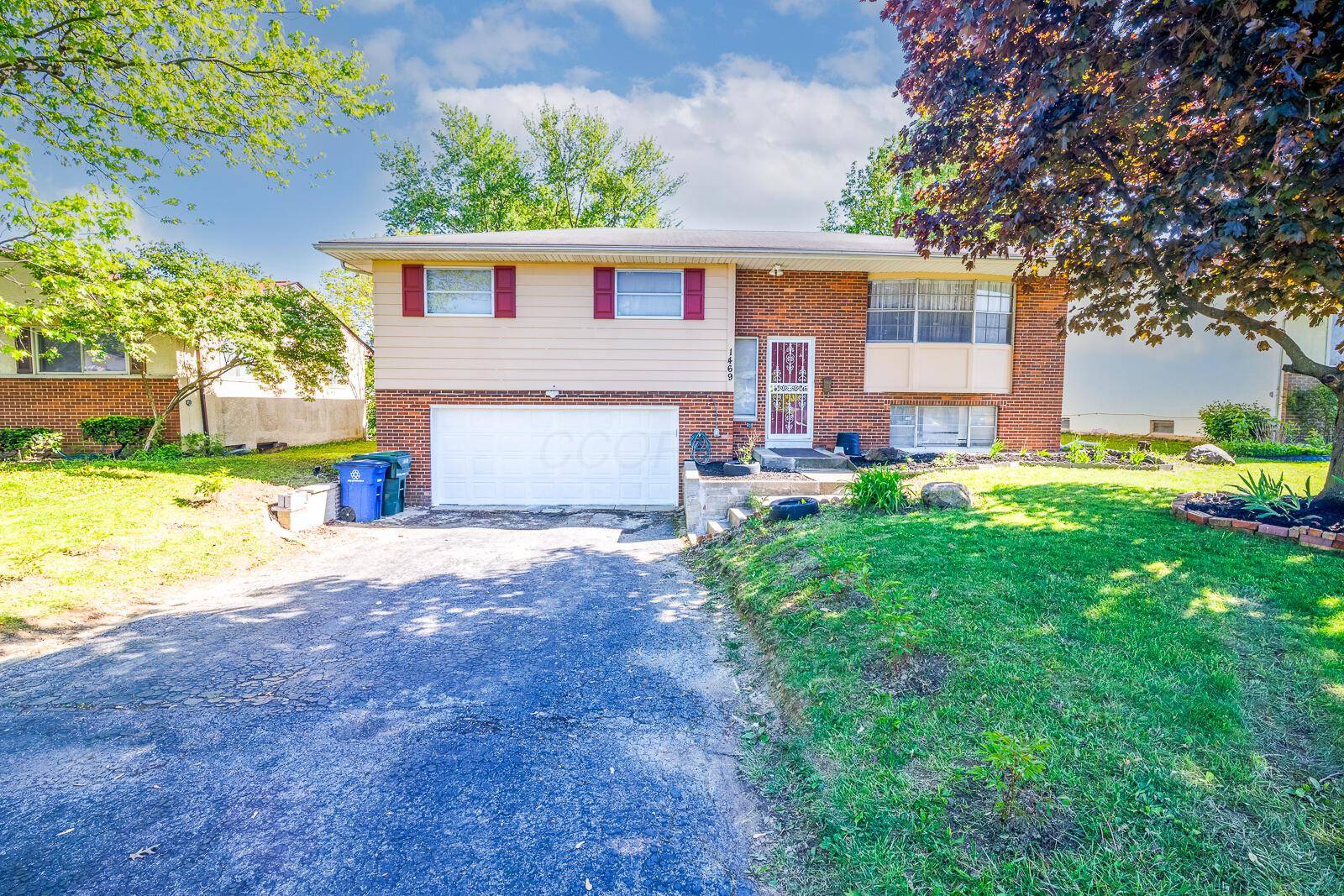 Columbus, OH 43229,1469 Sandalwood Place