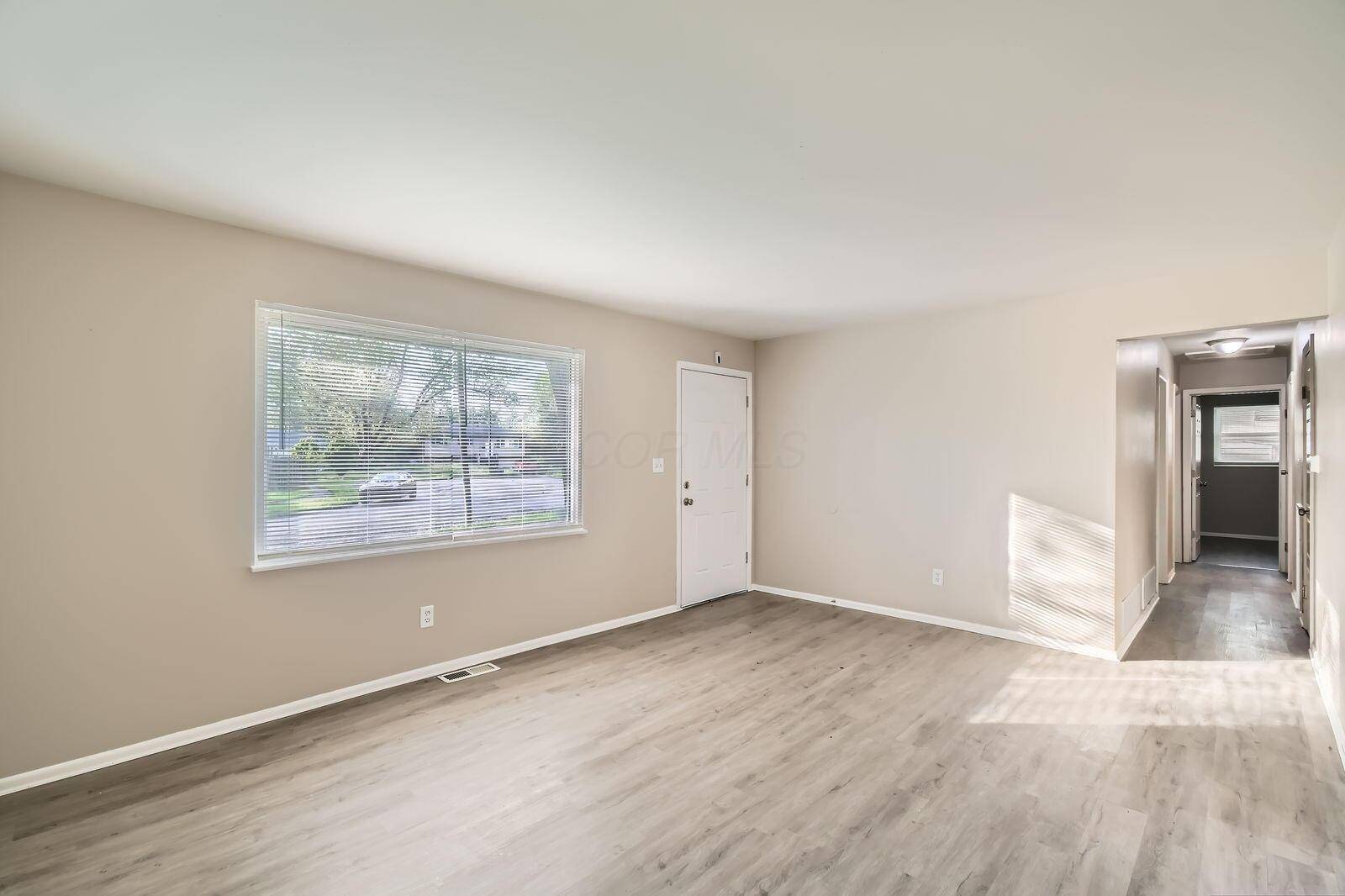Columbus, OH 43232,3038 Wadsworth Court