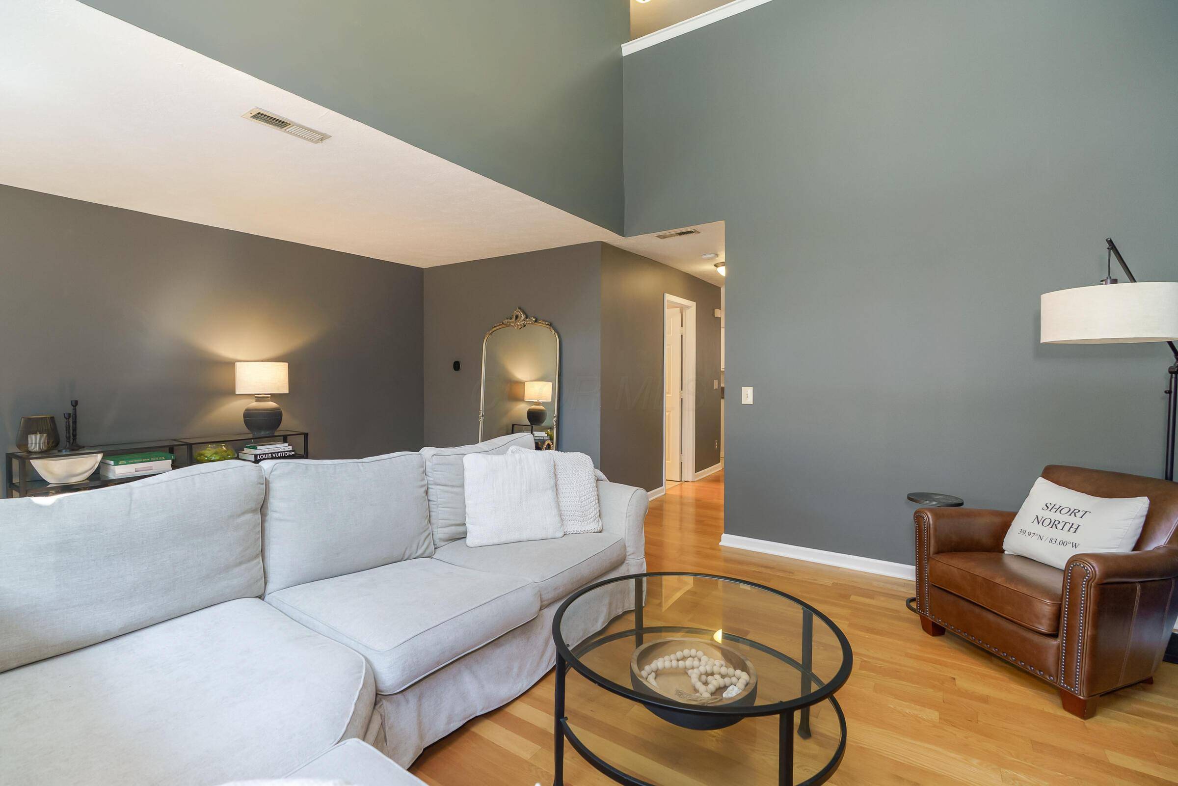 Columbus, OH 43215,42 W Russell Street