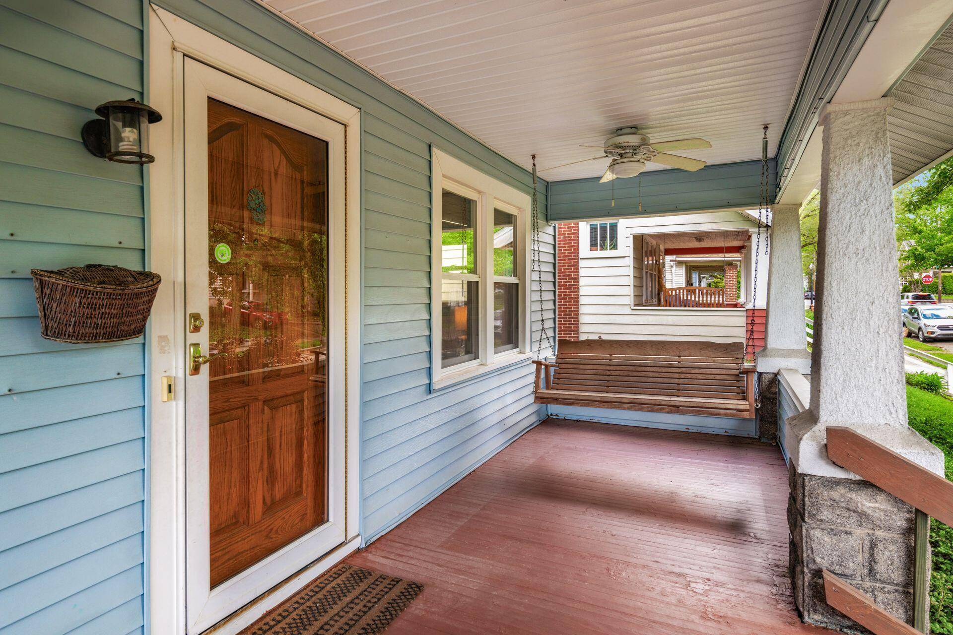 Columbus, OH 43202,220 E Longview Avenue