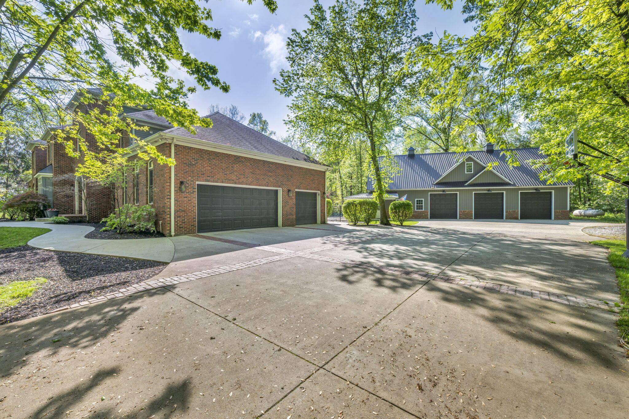 Powell, OH 43065,3720 Hyatts Road