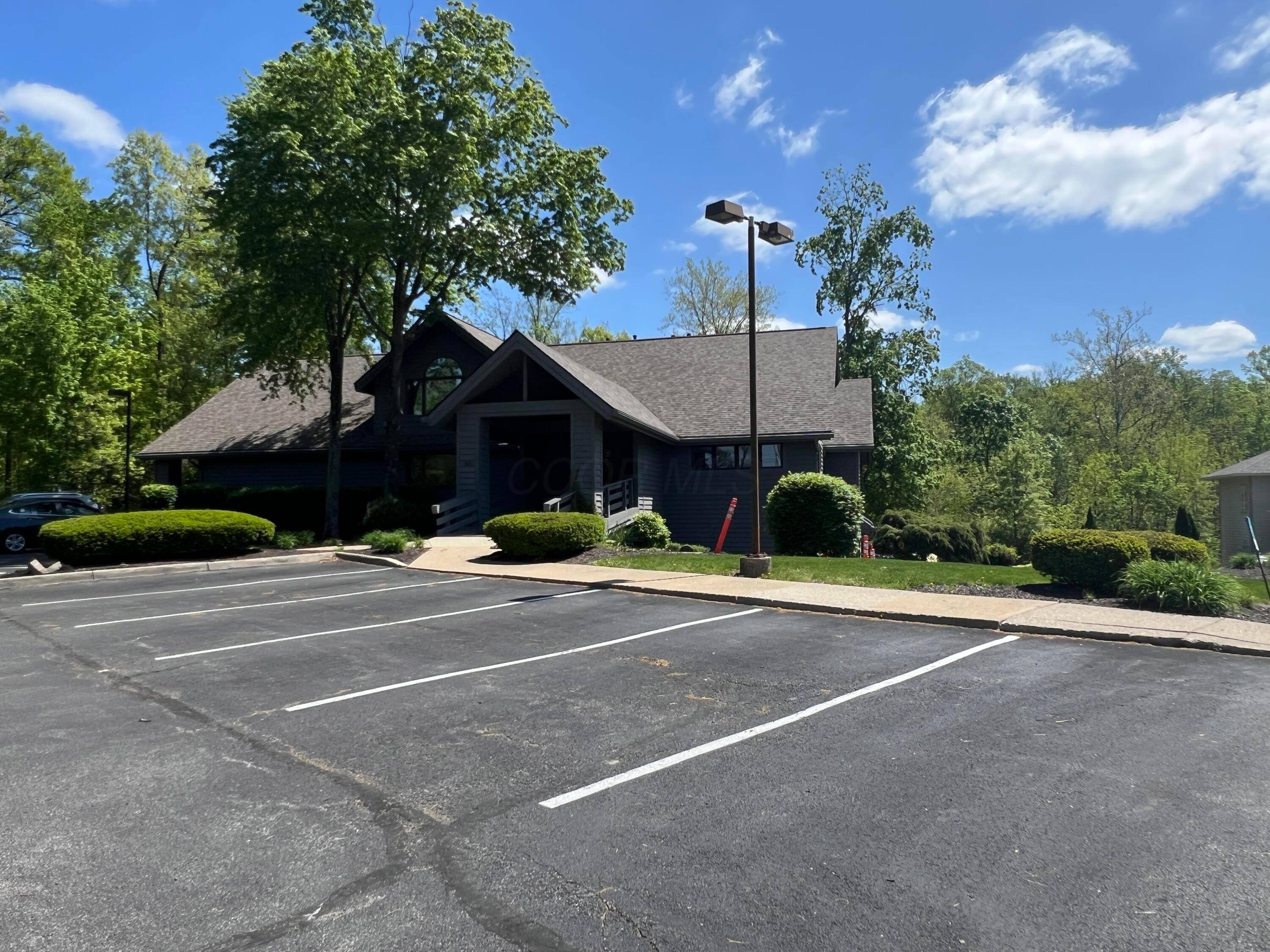 Columbus, OH 43230,830 E Johnstown Road