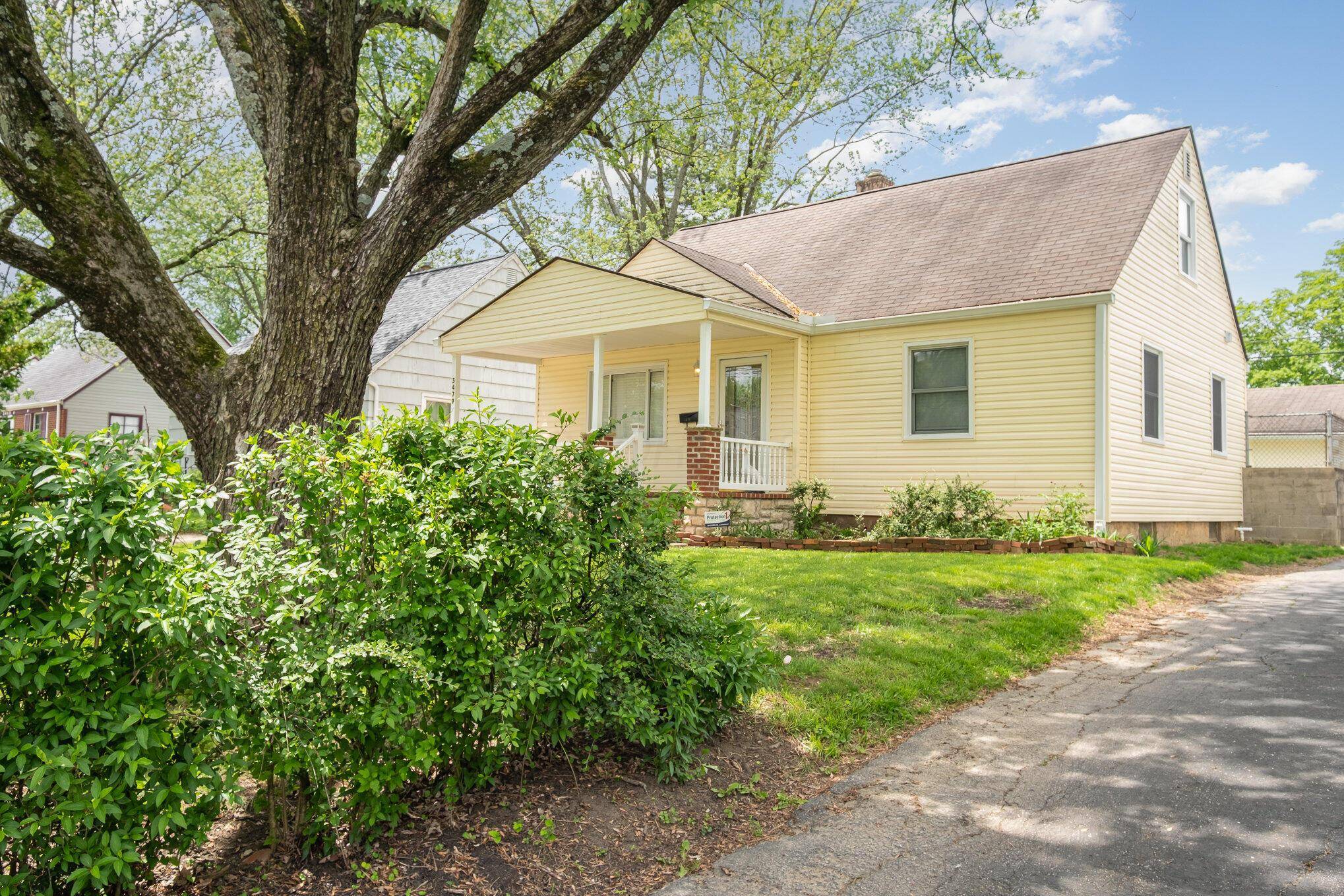 Columbus, OH 43224,3479 Medina Avenue