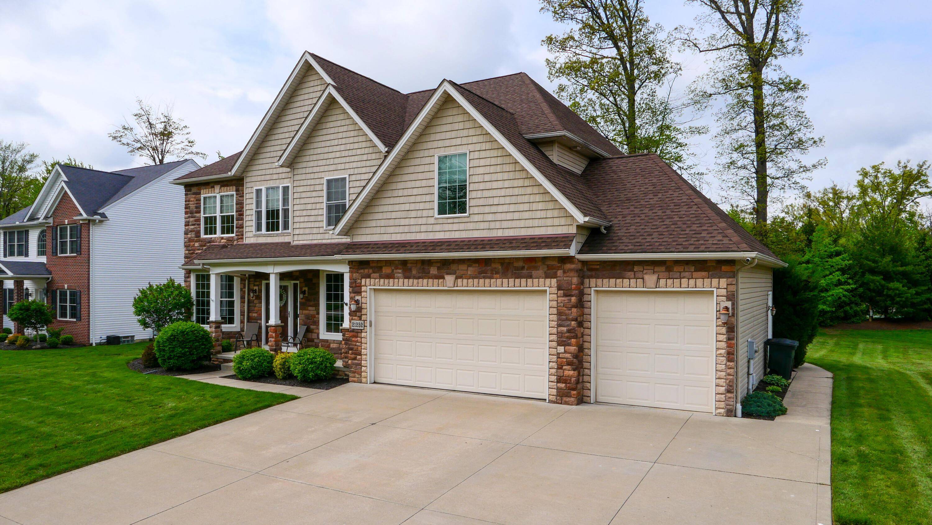 Strongsville, OH 44149,21252 Breckenridge Lane