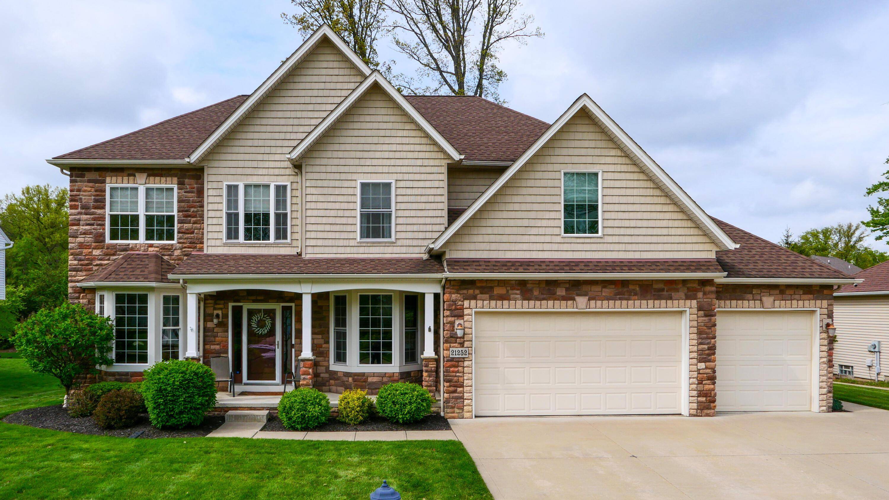 Strongsville, OH 44149,21252 Breckenridge Lane